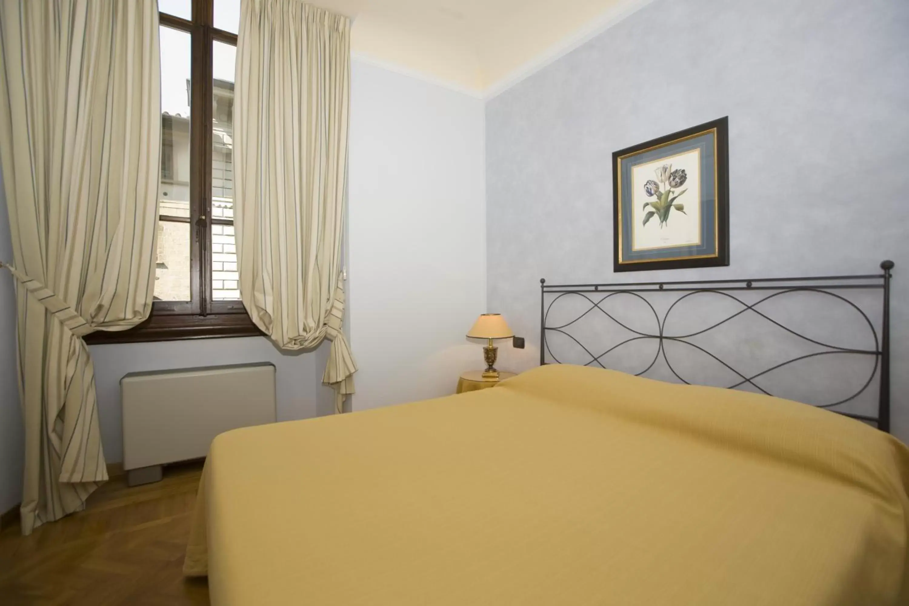 Bedroom, Bed in Palazzo Gamba Apartments al Duomo