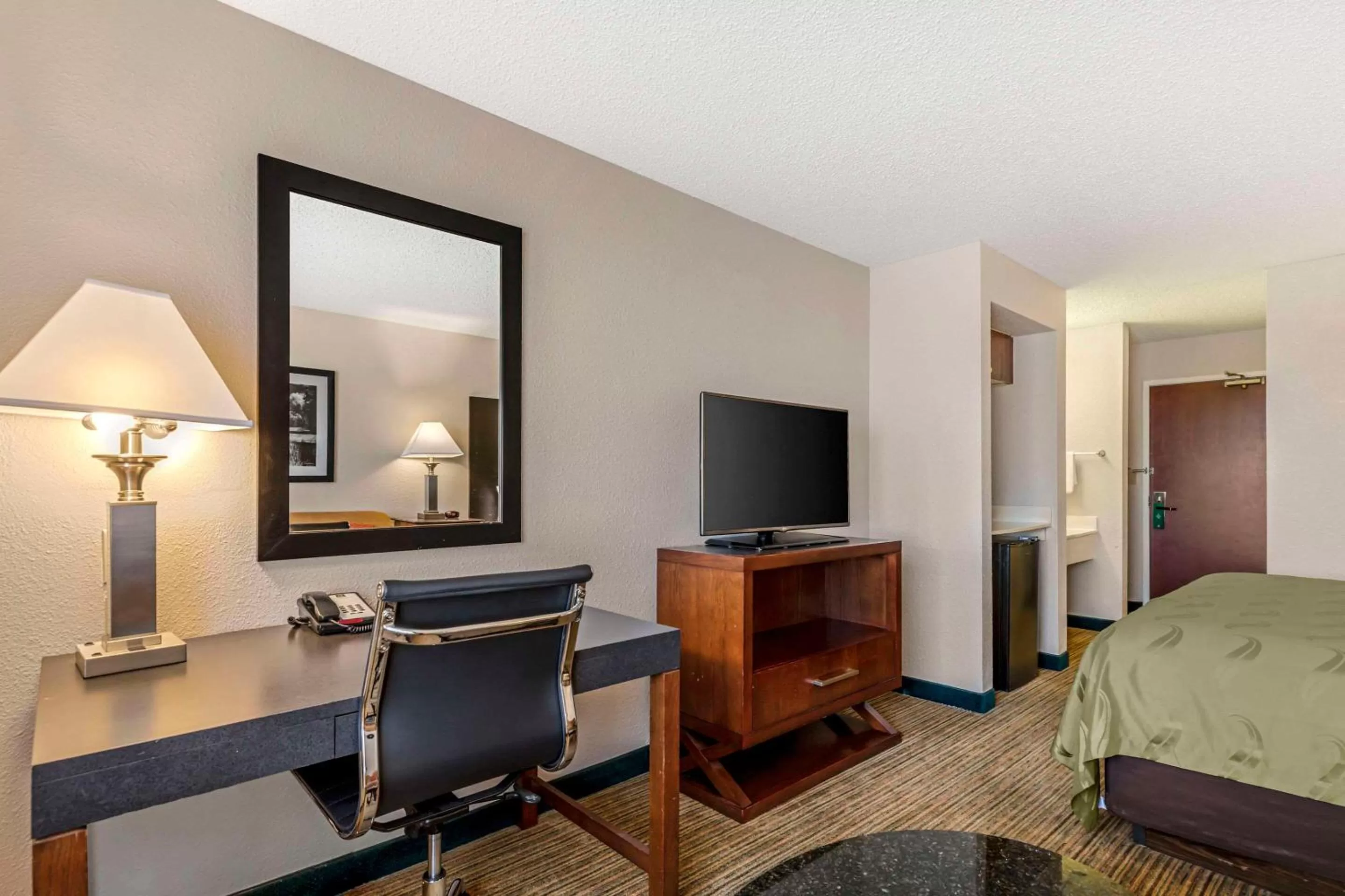 Bedroom, Bed in Quality Inn Denver Tech Center