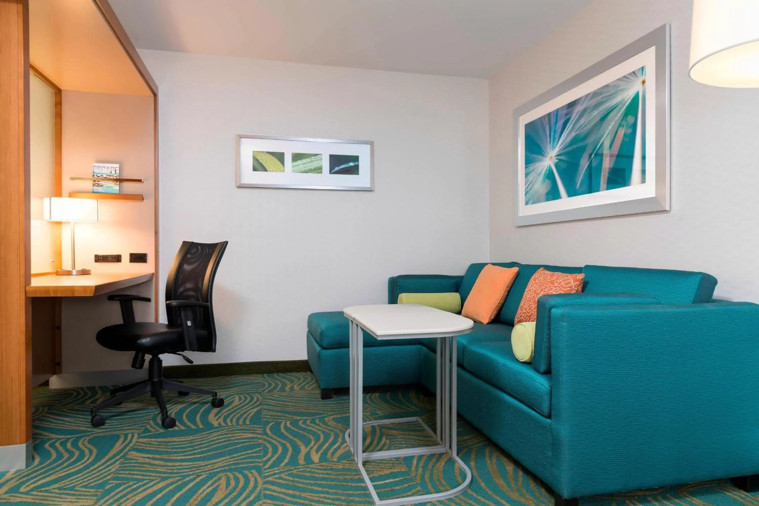 Living room, Seating Area in SpringHill Suites by Marriott Chicago Southeast/Munster, IN