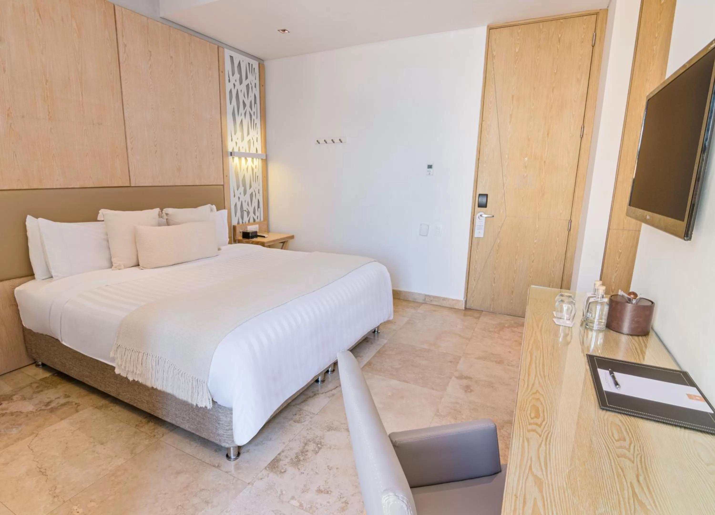 Bed in GHL Arsenal Hotel