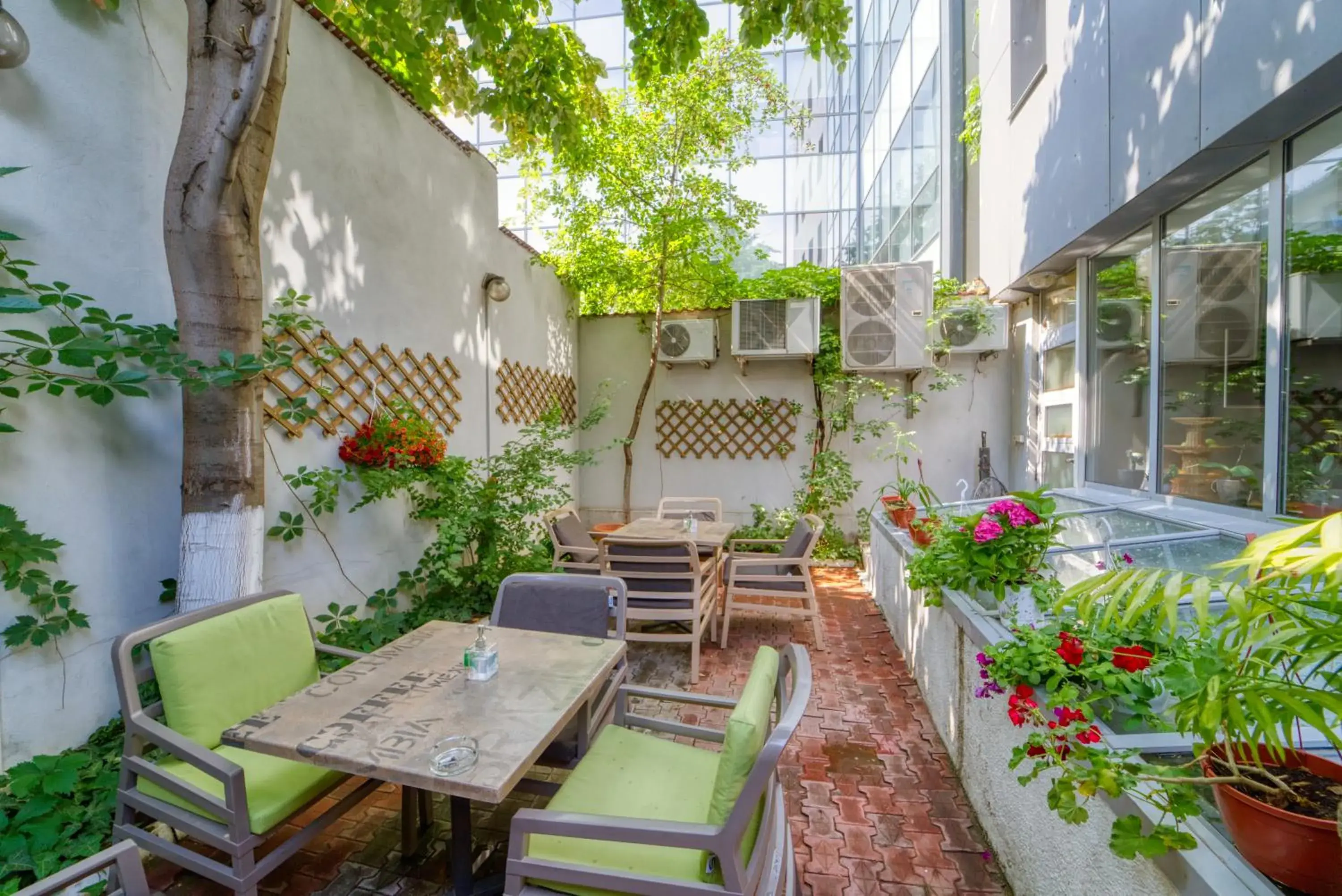 Property building in Unique Boutique Property building in Unique Boutique