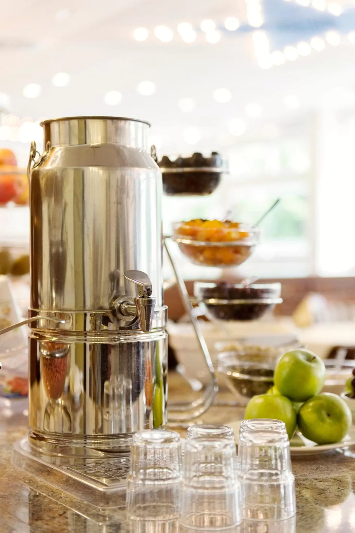 Buffet breakfast in Hollywood Media Hotel am Kurfürstendamm