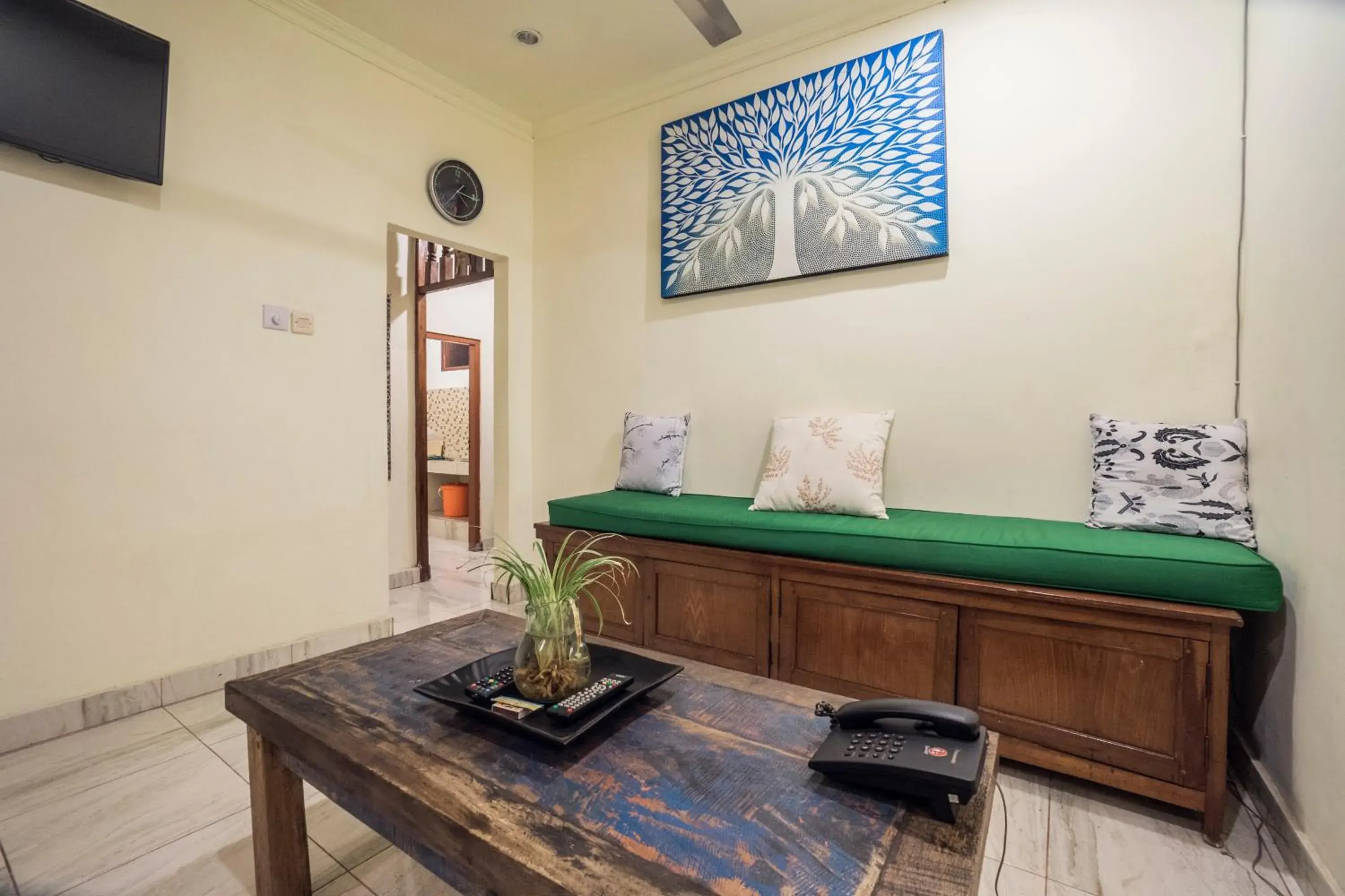 Balcony/Terrace, Lobby/Reception in Gajah Biru Bungalows