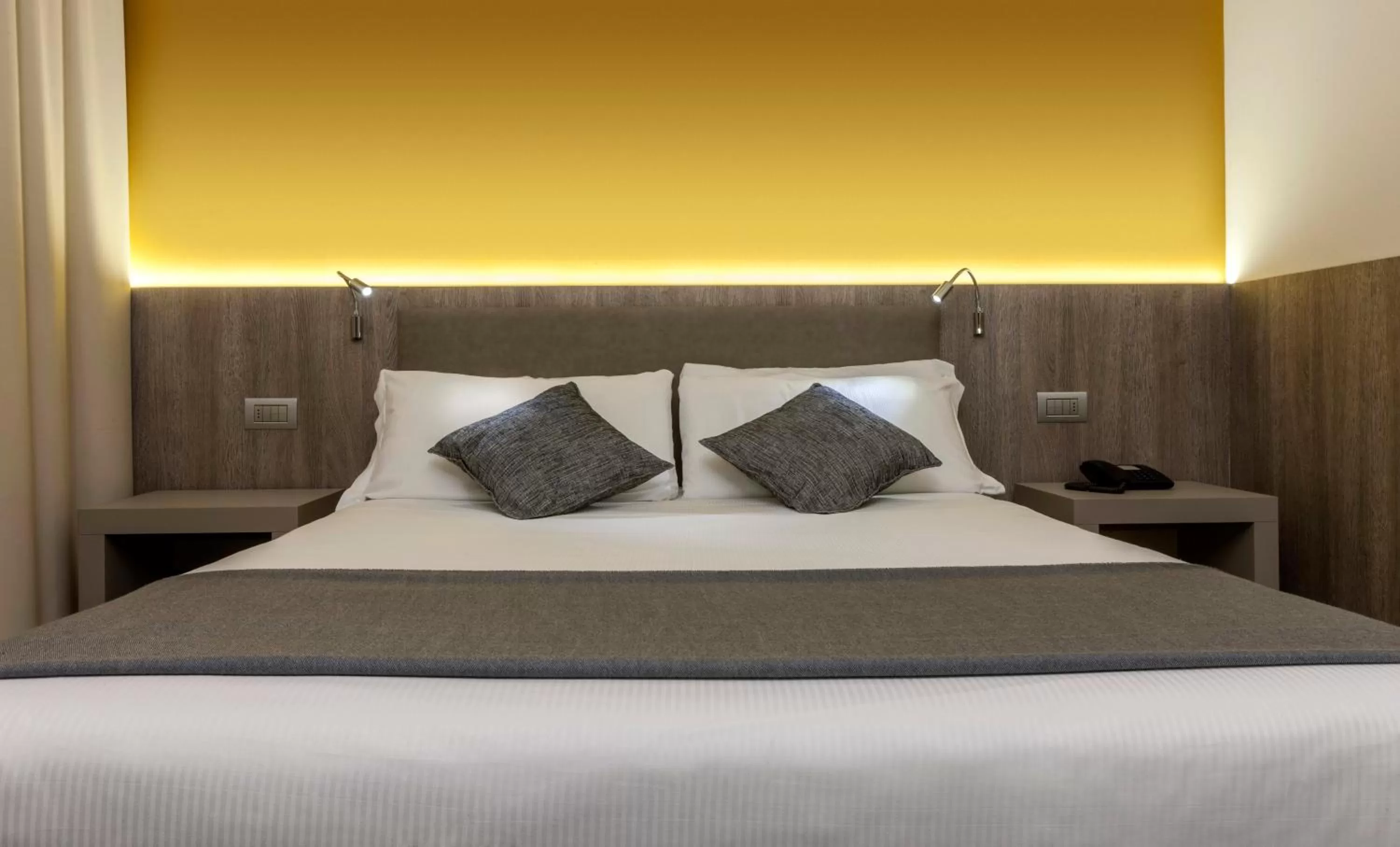 Bedroom, Bed in Peralba Autohotel