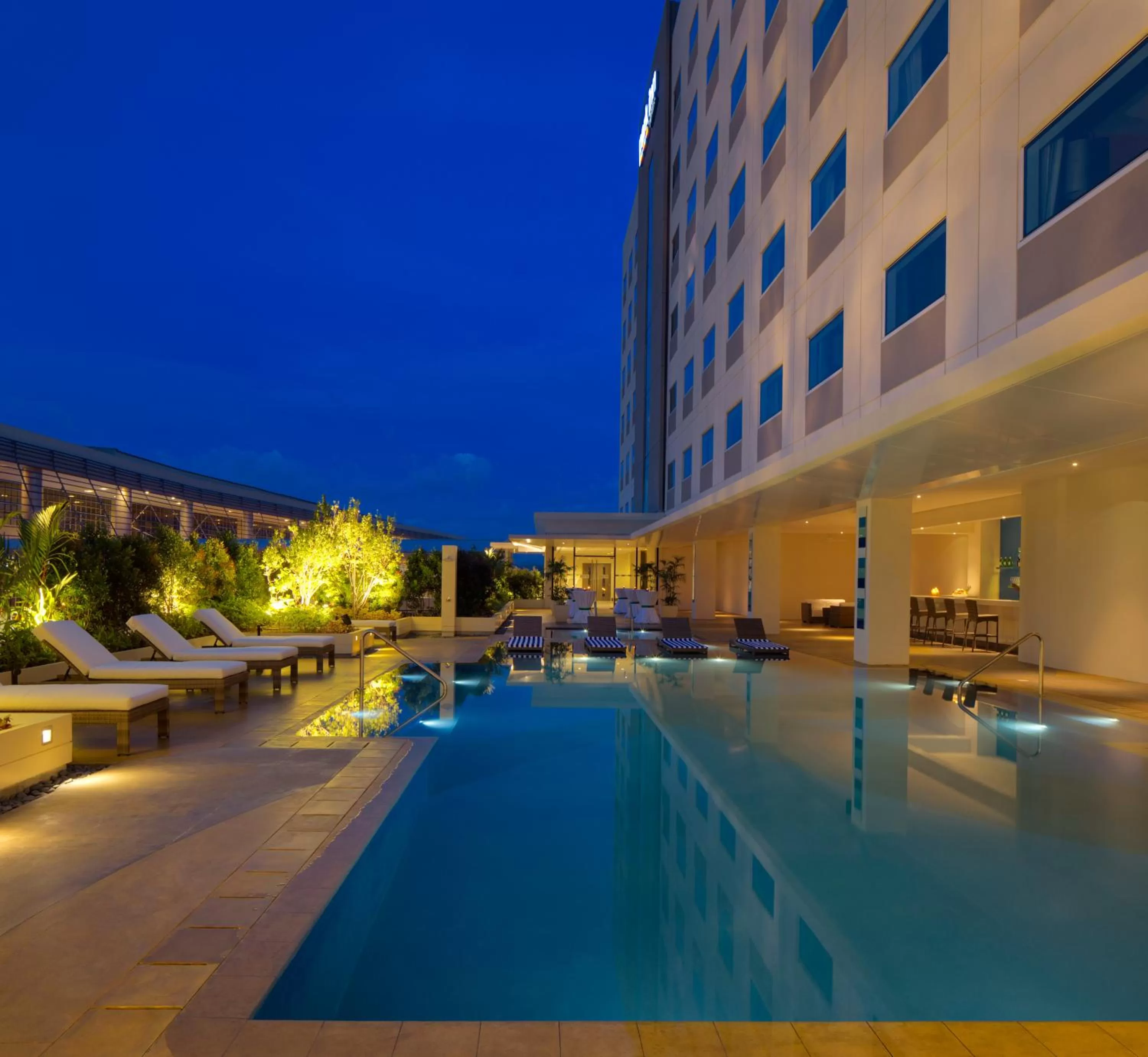 Swimming pool in Park Inn by Radisson Davao