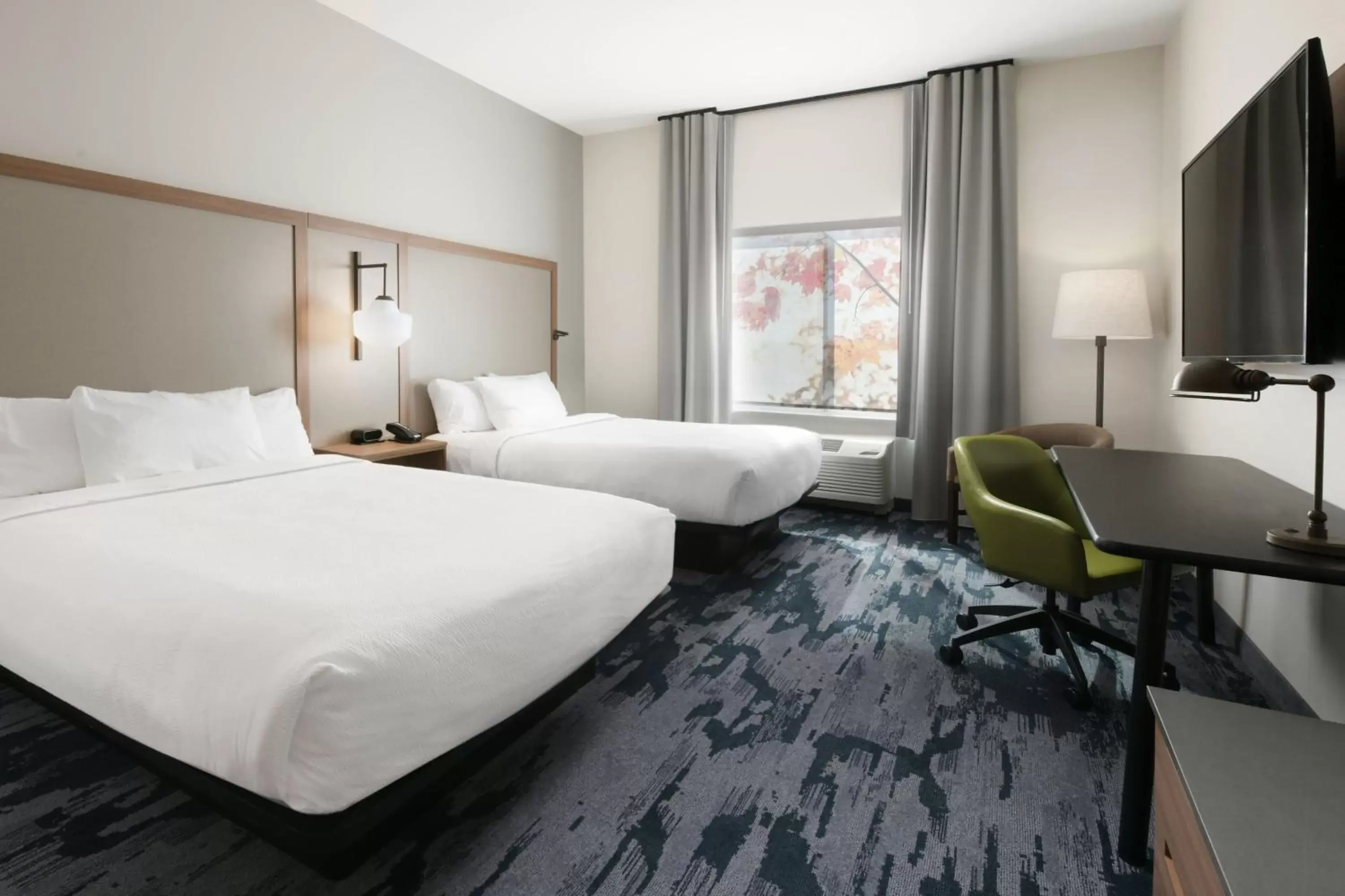 Photo of the whole room, Bed in Fairfield by Marriott Inn & Suites Dallas East