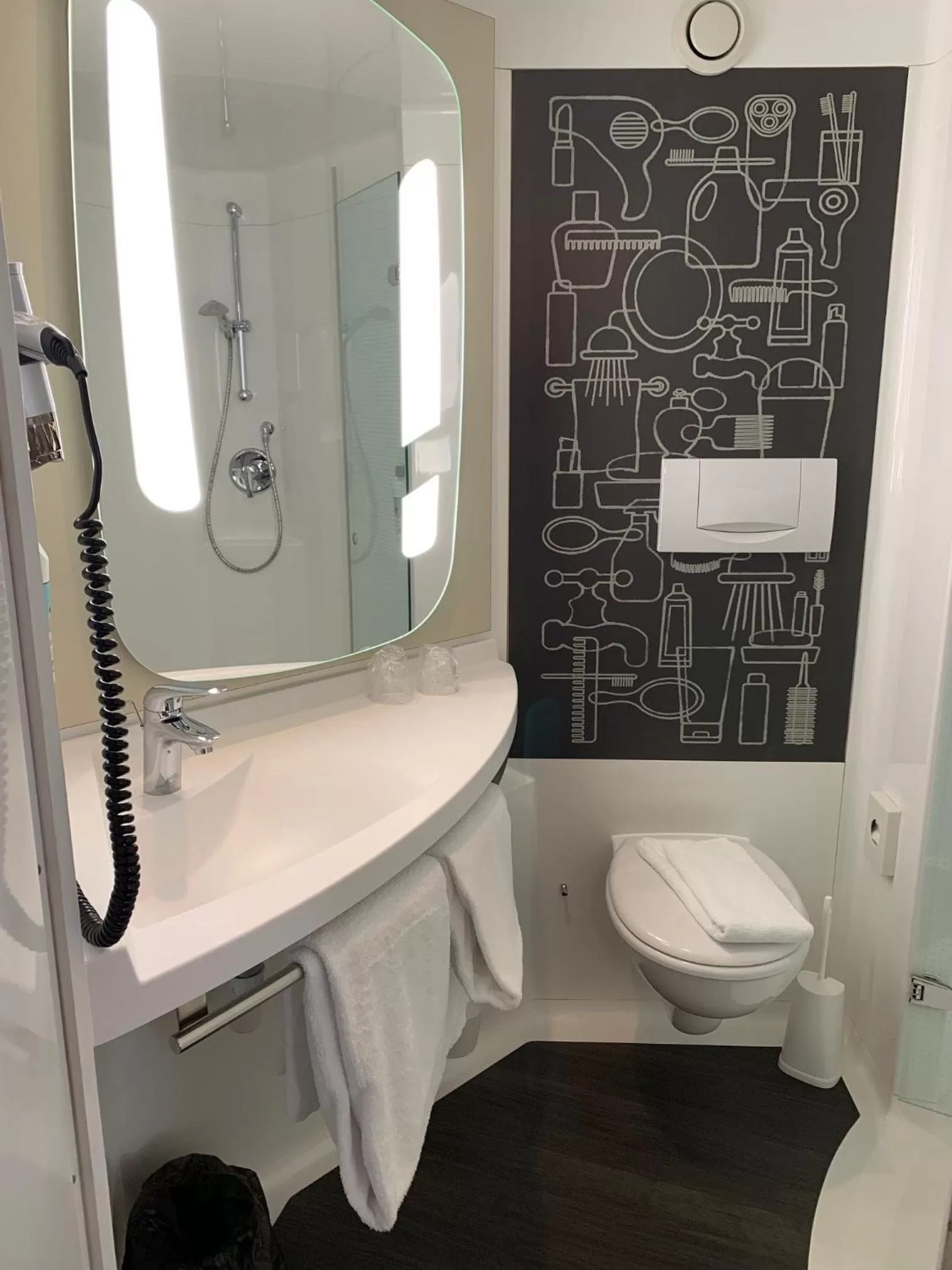 Shower, Bathroom in ibis Jena City