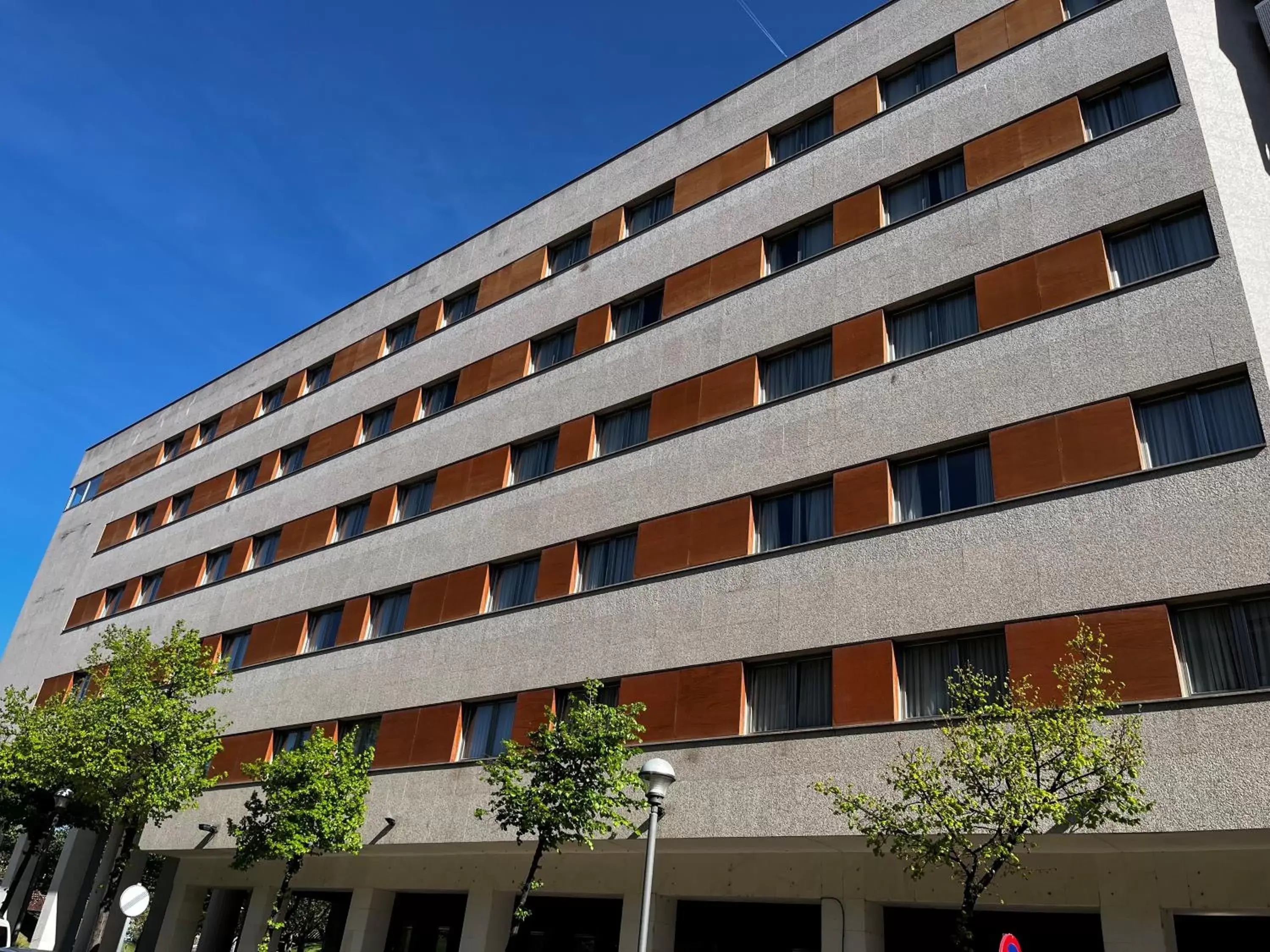 Property Building in Hotel Logroño Parque