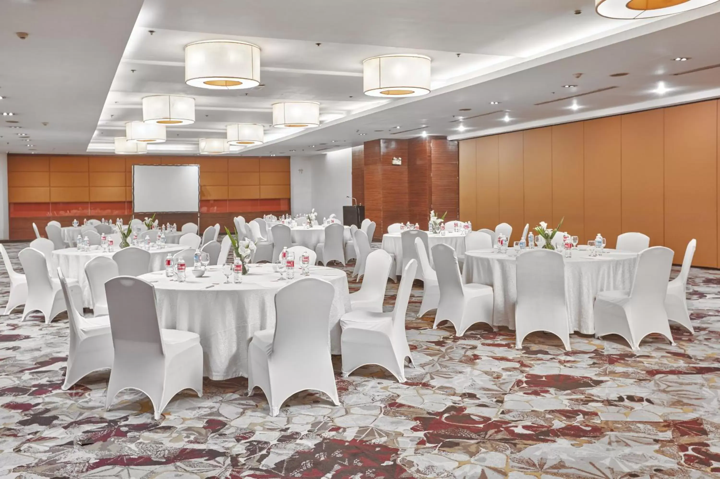 wedding, Banquet Facilities in Crowne Plaza Manila Galleria, an IHG Hotel