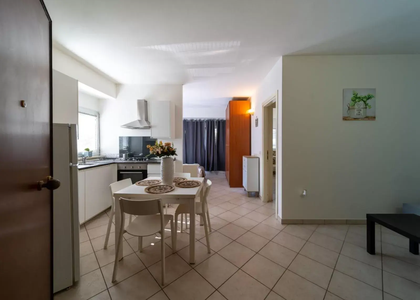 Kitchen or kitchenette, Dining Area in Residence Alessandra