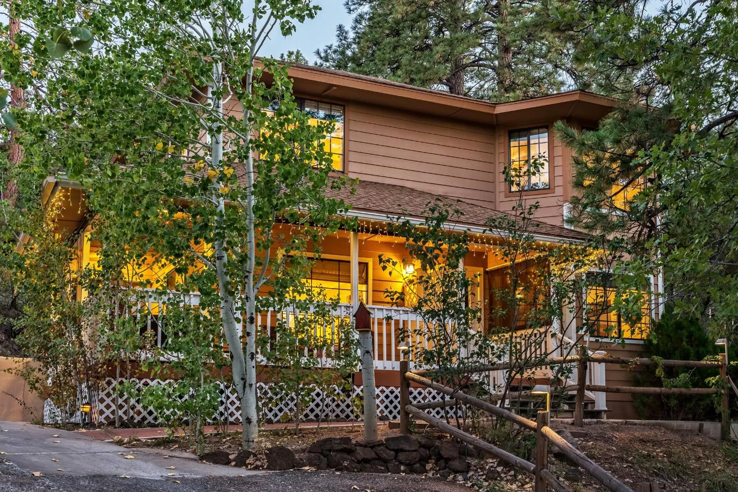 Property Building in Sheridan House Inn- Adult Only Accommodation