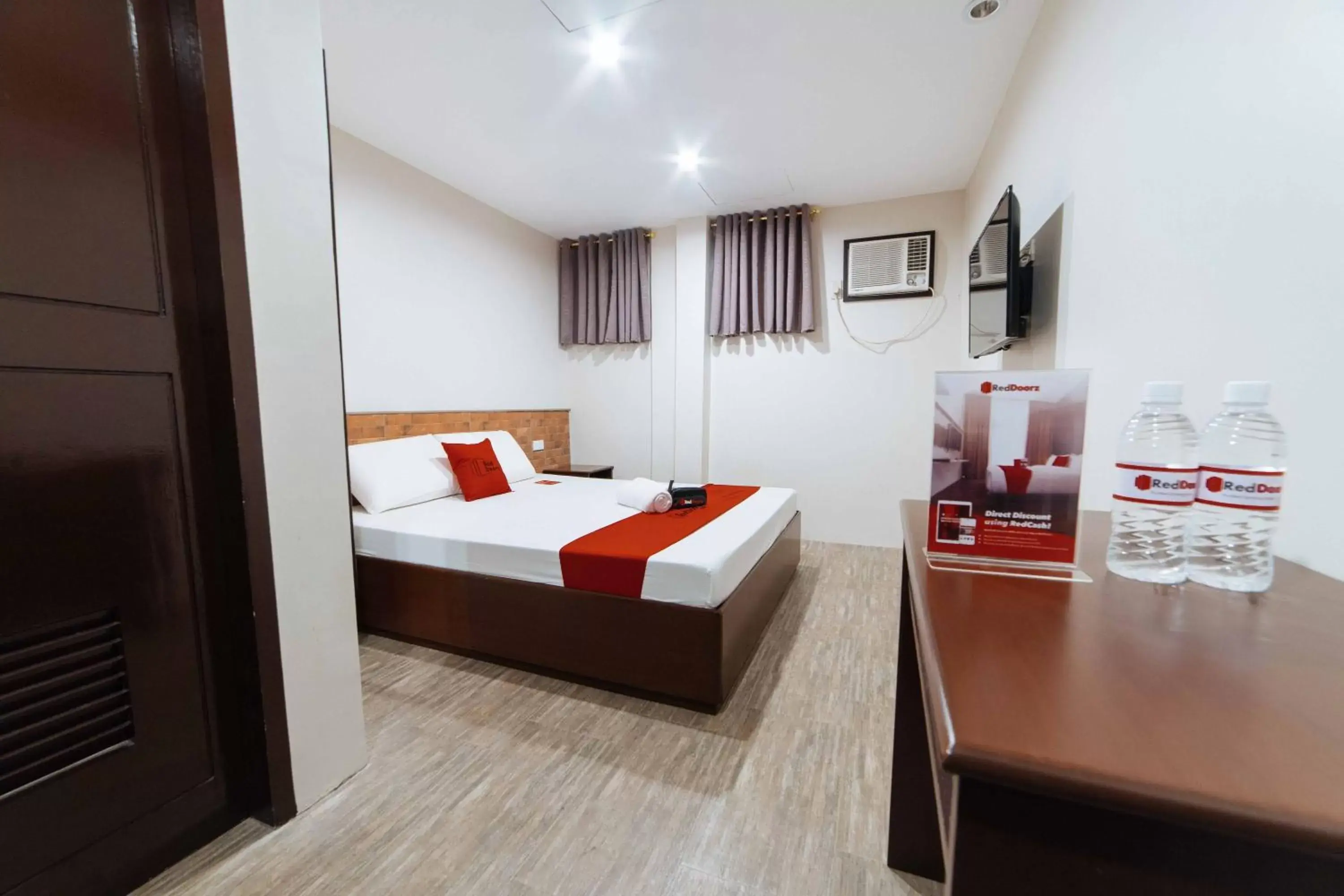 Bedroom, Bed in RedDoorz at Traveler's Inn Bajada Davao