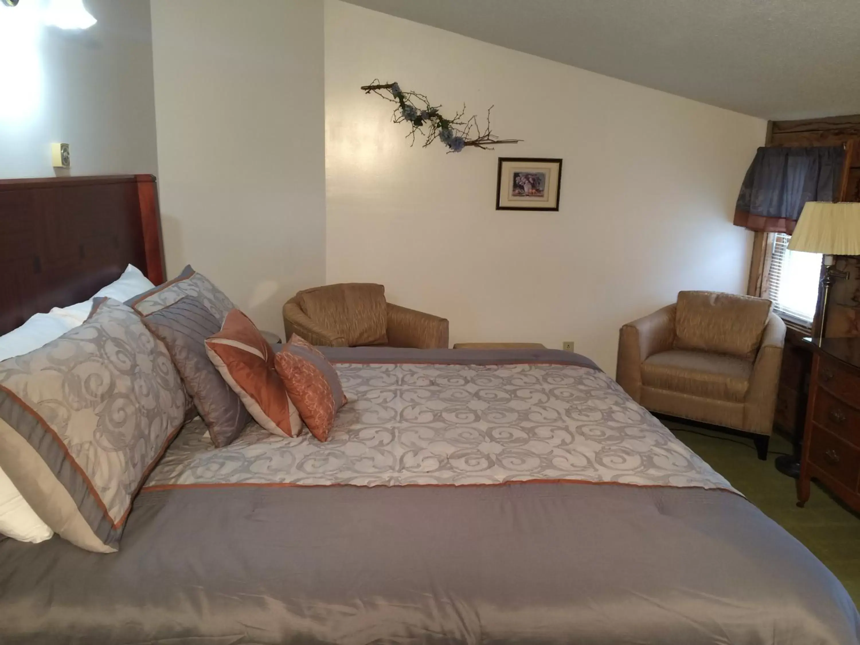 Bedroom, Bed in Merrill Farm Inn