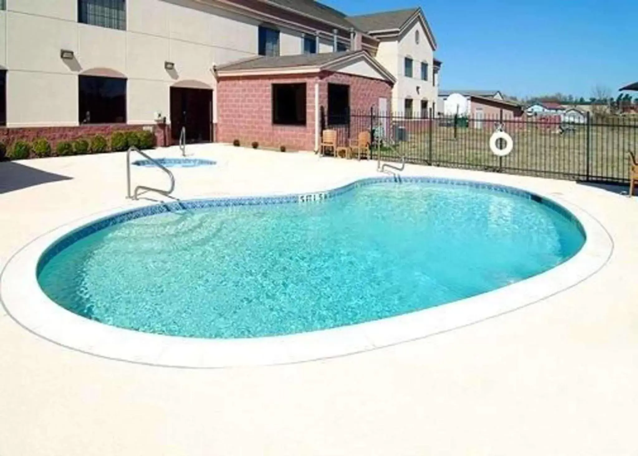 Pool view, Swimming Pool in Comfort Suites Idabel