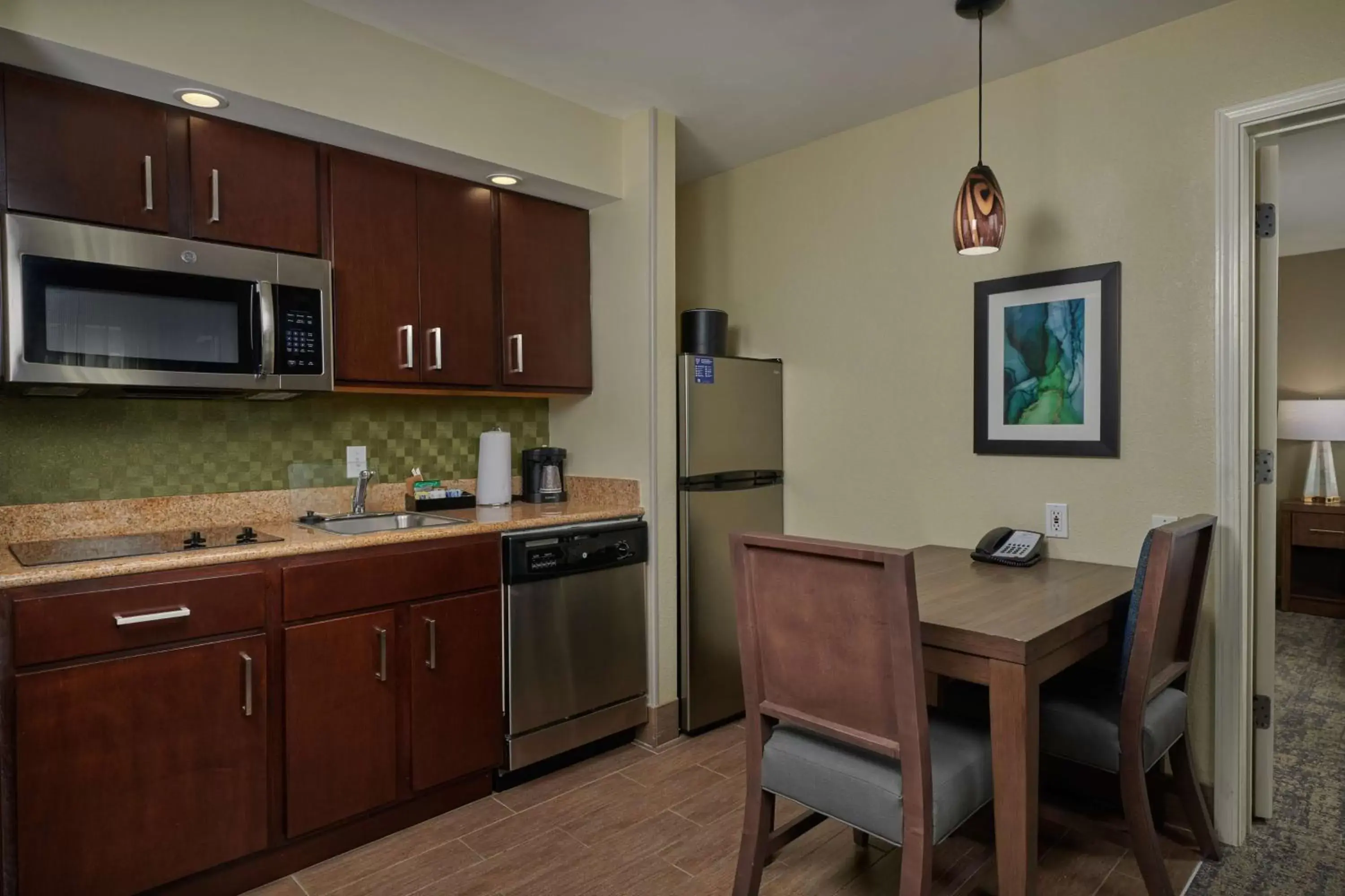 Kitchen or kitchenette, Kitchen/Kitchenette in Homewood Suites by Hilton Sarasota