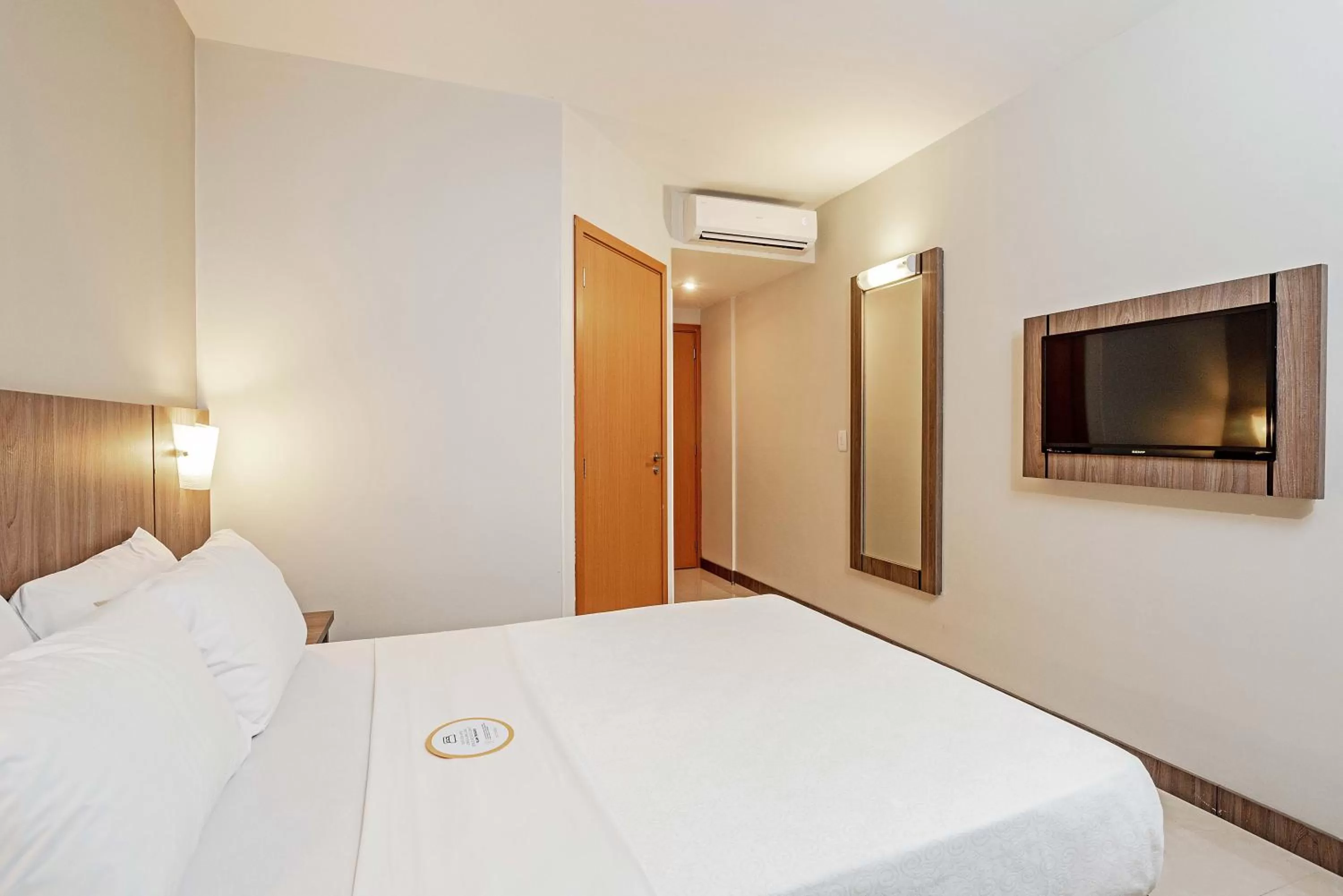 Bed in Slim Curitiba Av das Torres