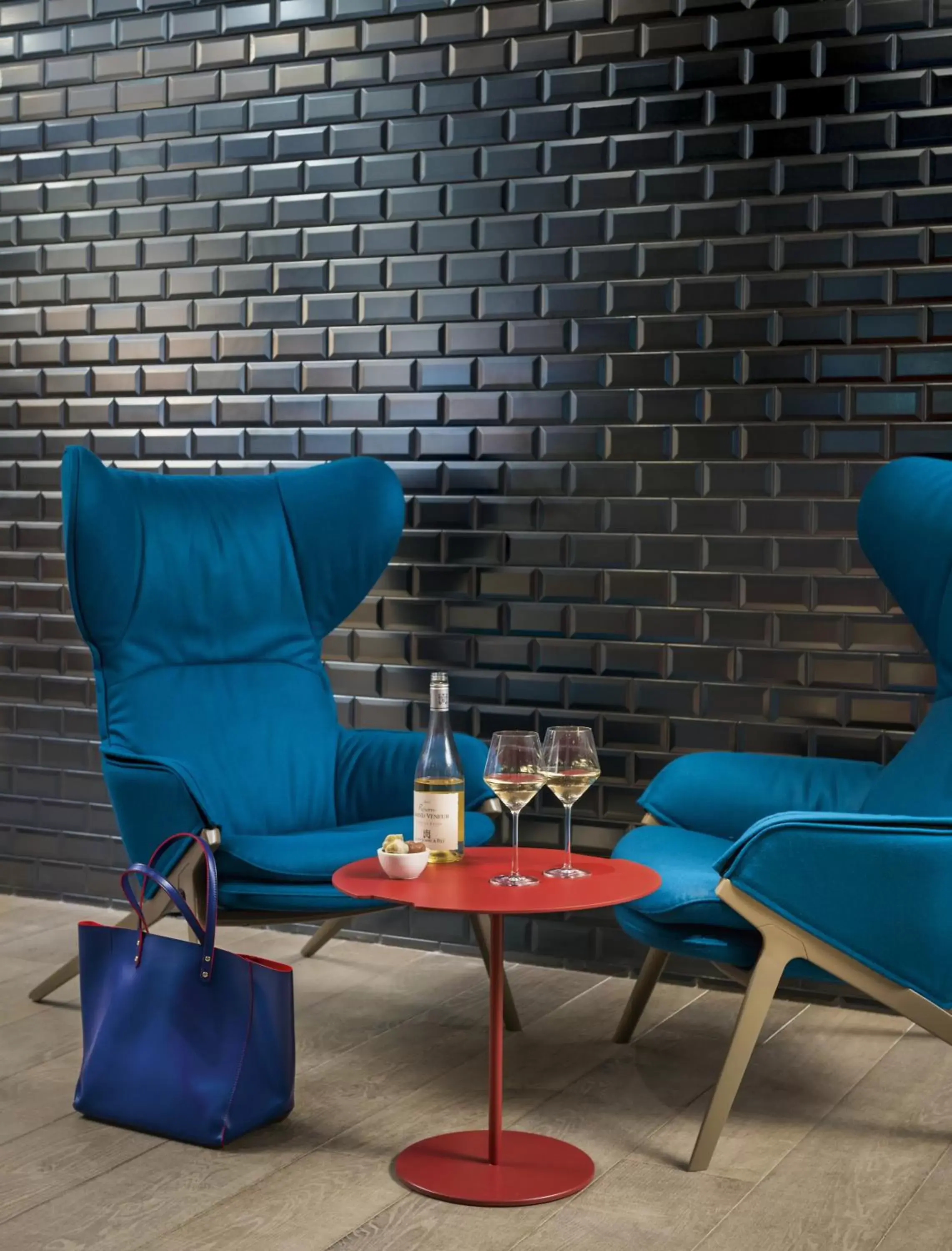 Lounge or bar, Seating Area in Okko Hotels Lyon Pont Lafayette