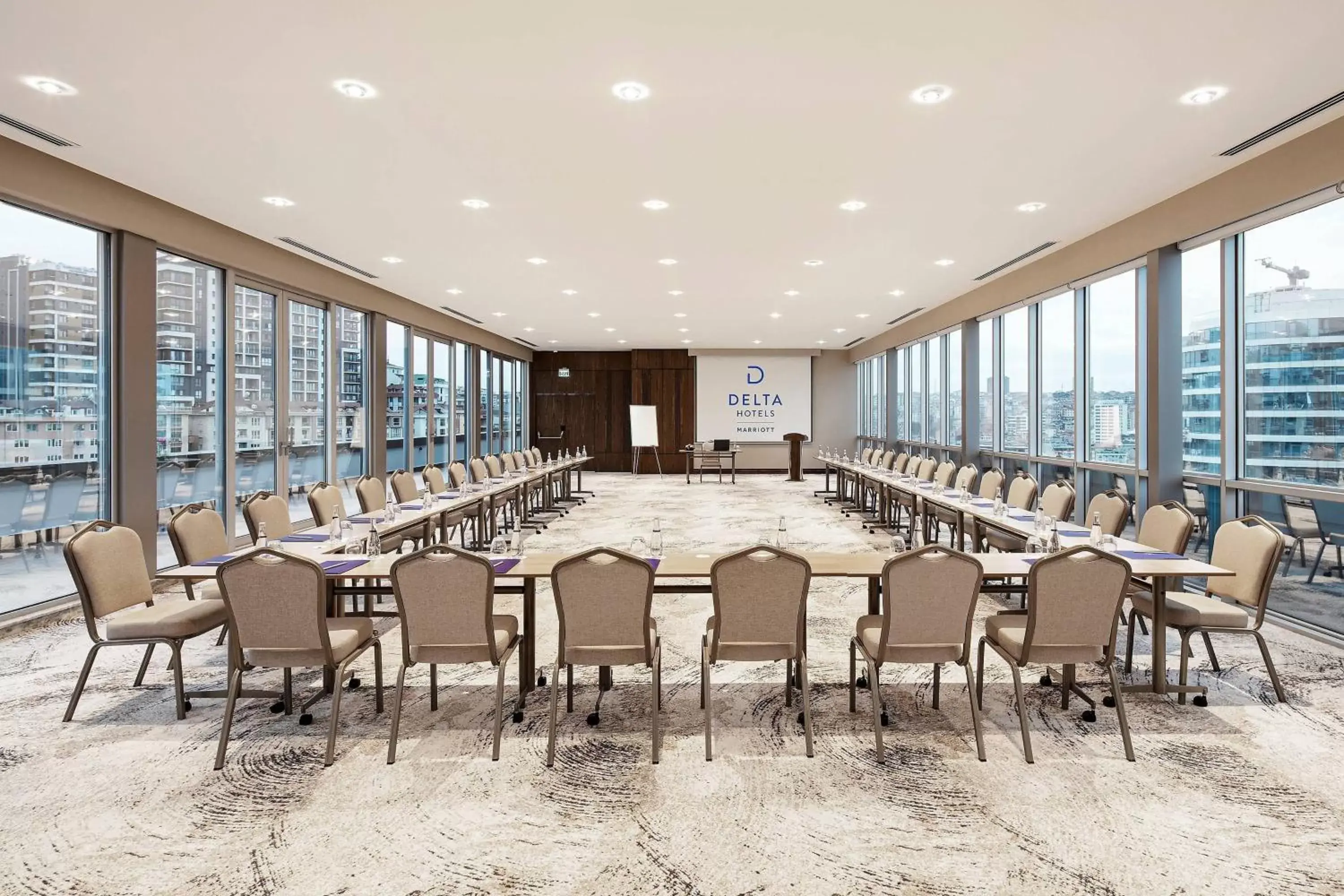 Meeting/conference room in Delta Hotels by Marriott Istanbul Kagithane
