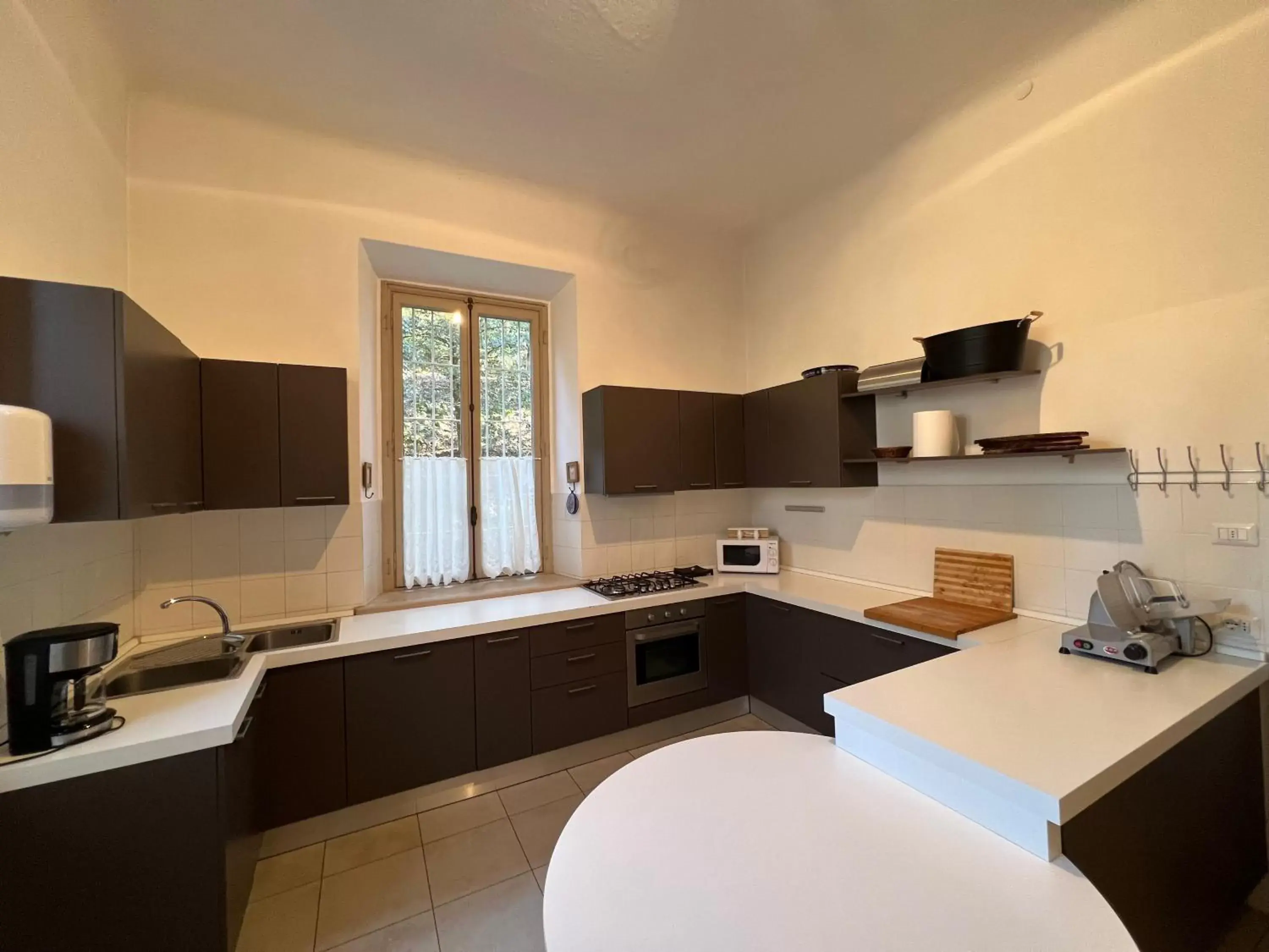 Kitchen or kitchenette, Kitchen/Kitchenette in La Villa del Lago