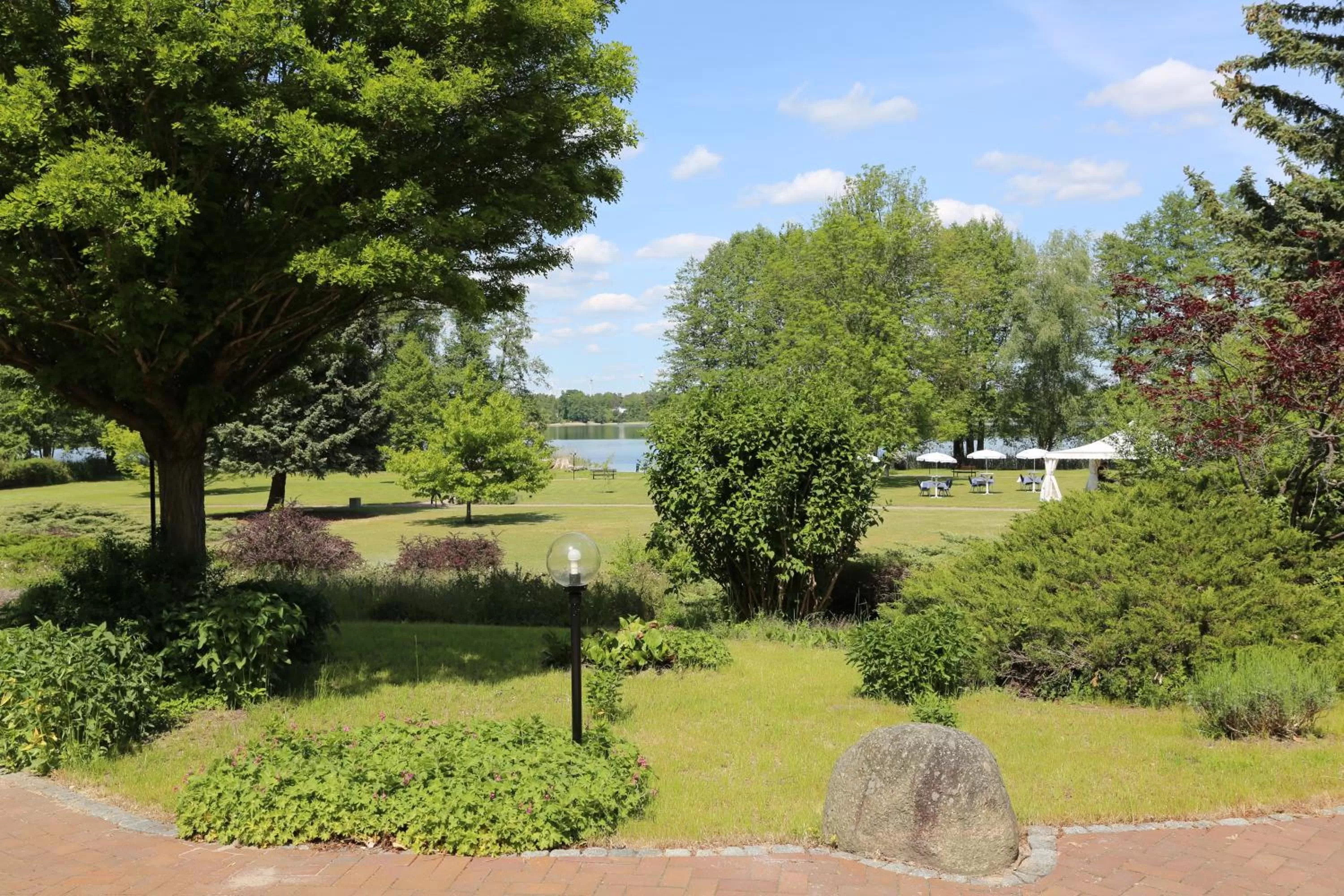 Garden in Seepark Hotel am Wandlitzsee