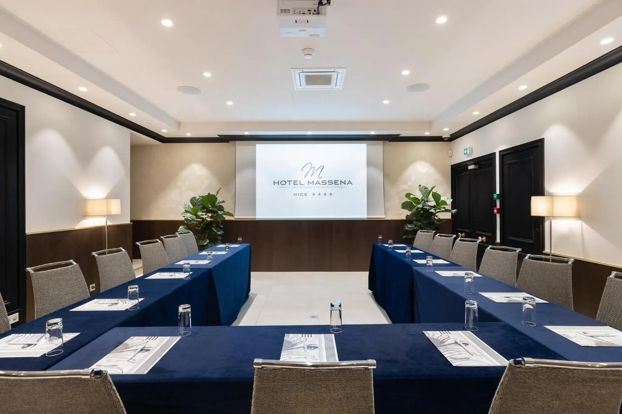 Meeting/conference room in Best Western Plus Hôtel Massena Nice