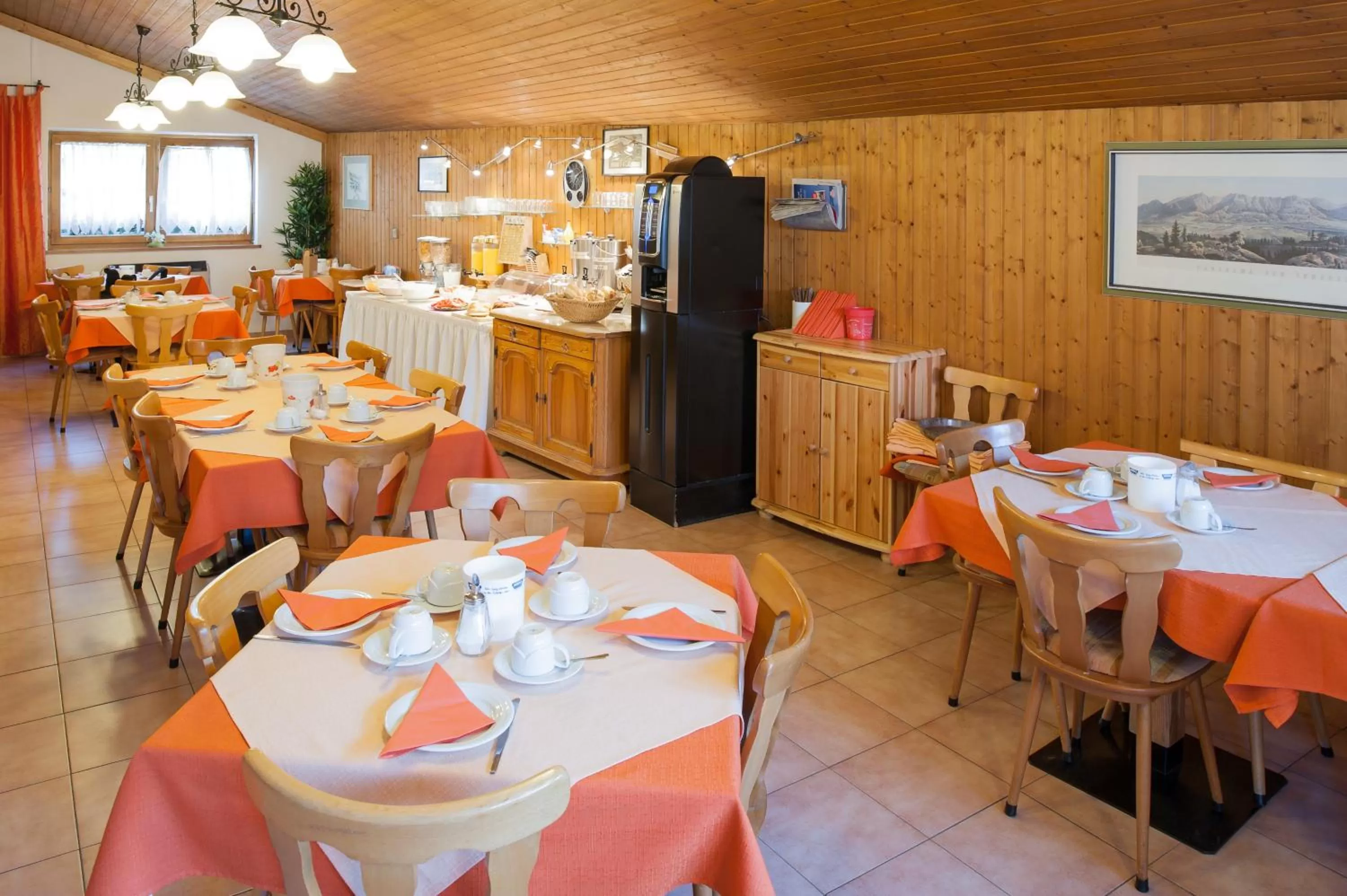 Restaurant/places to eat in Hotel Tautermann