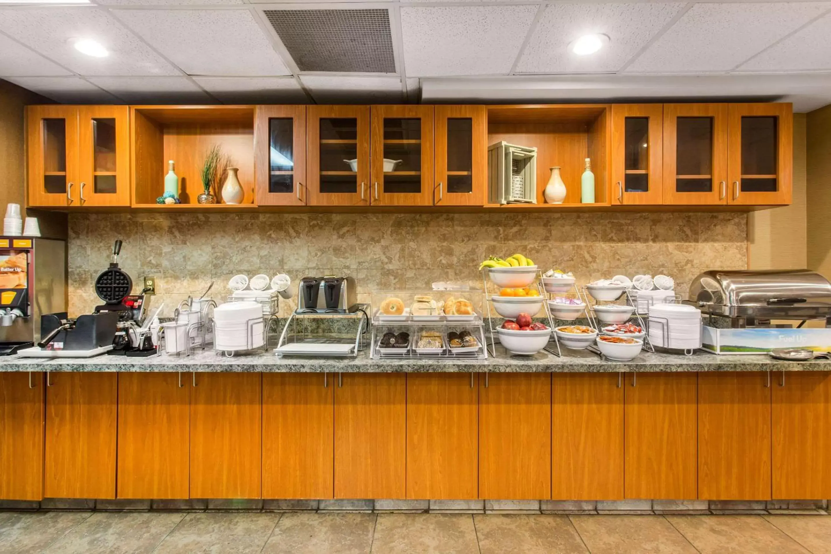 Restaurant/places to eat in Comfort Suites Wilmington near Downtown
