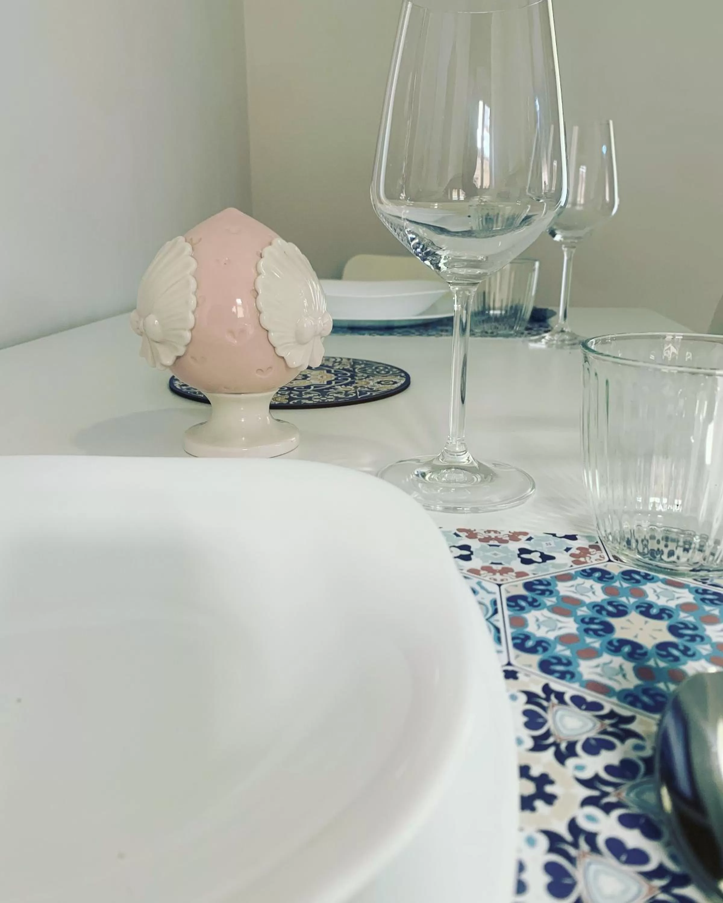 Food and drinks in Home Demetra