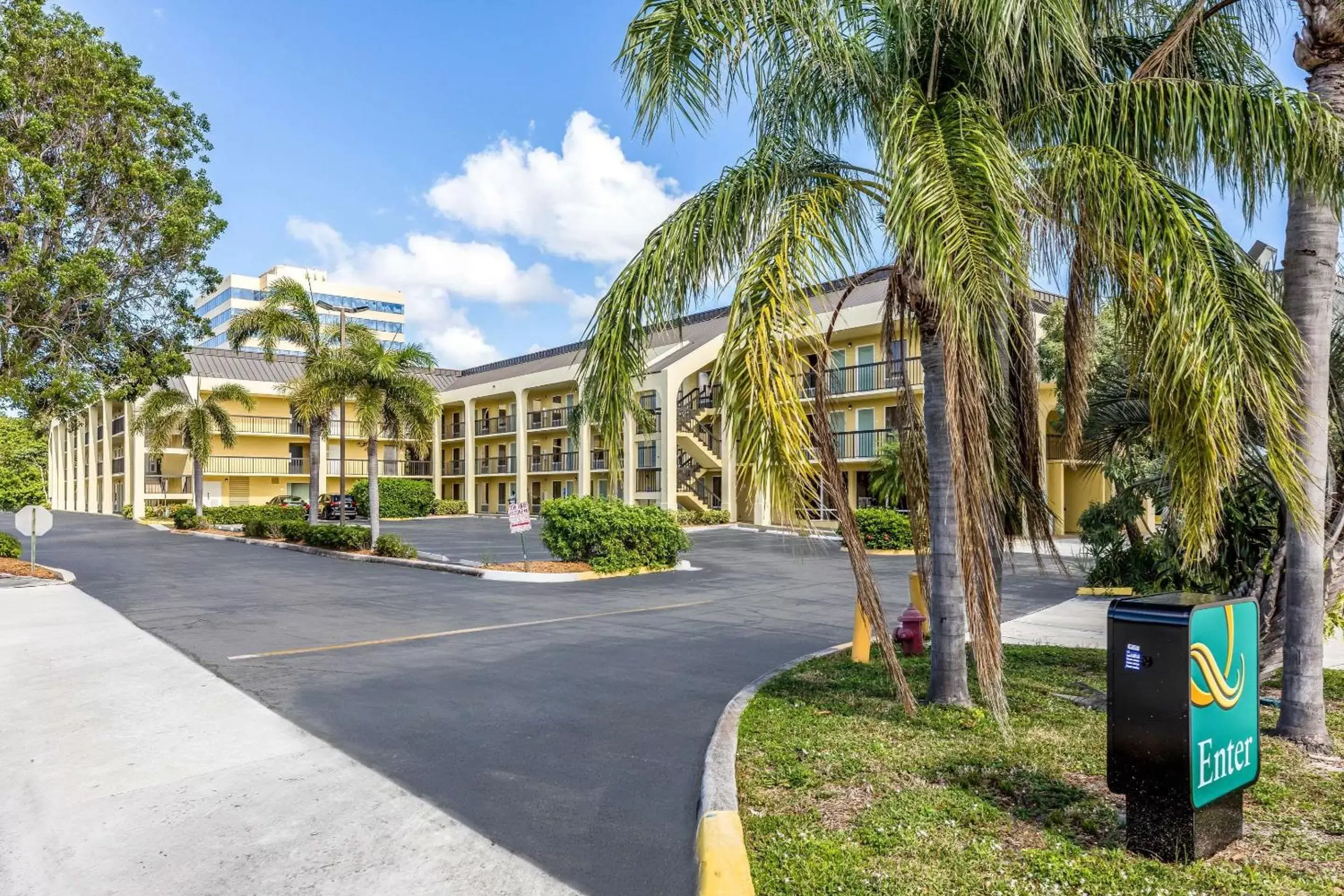 Property building in Quality Inn Palm Beach International Airport