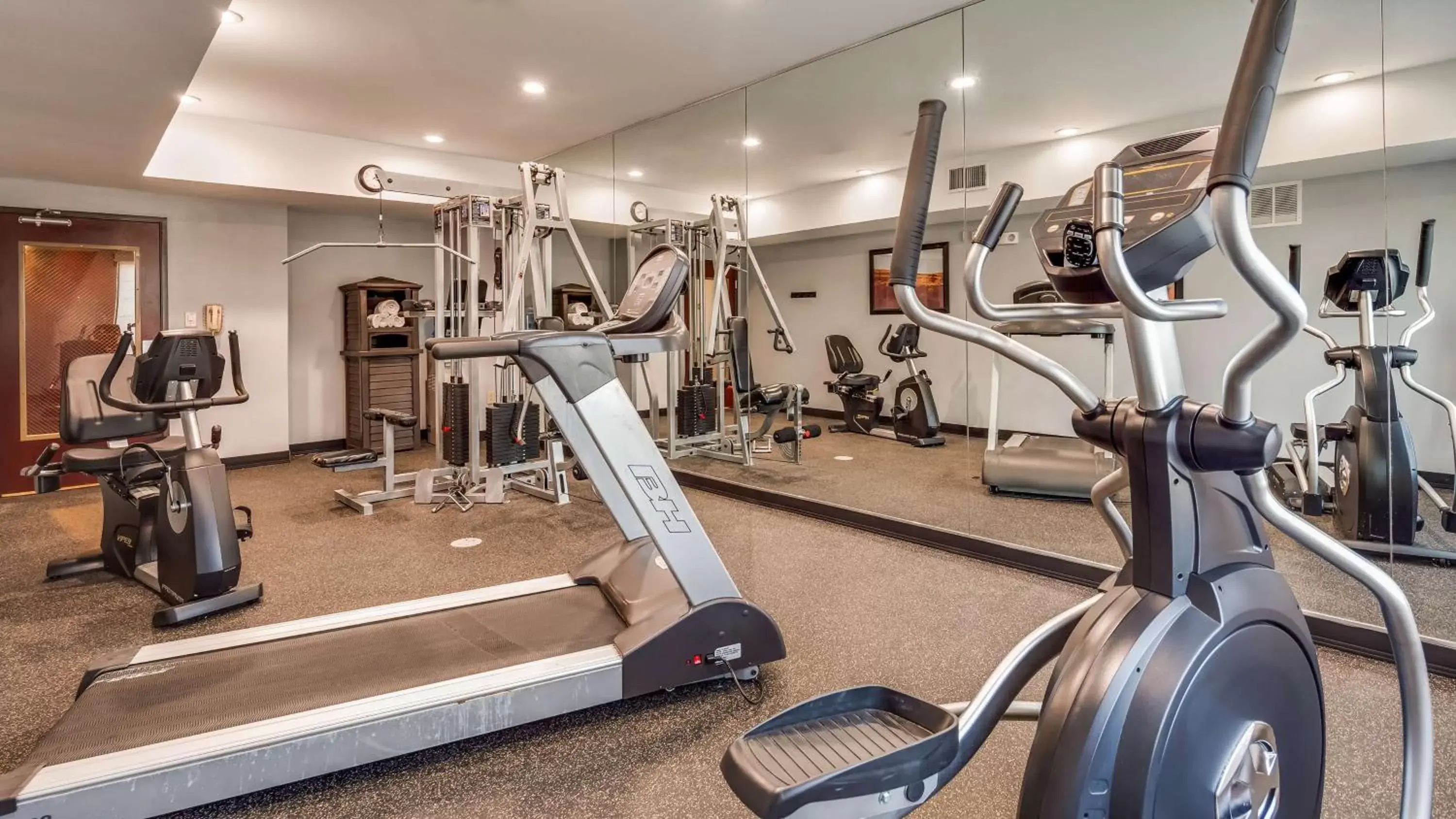 Fitness centre/facilities, Fitness Center/Facilities in Best Western Carthage Inn & Suites