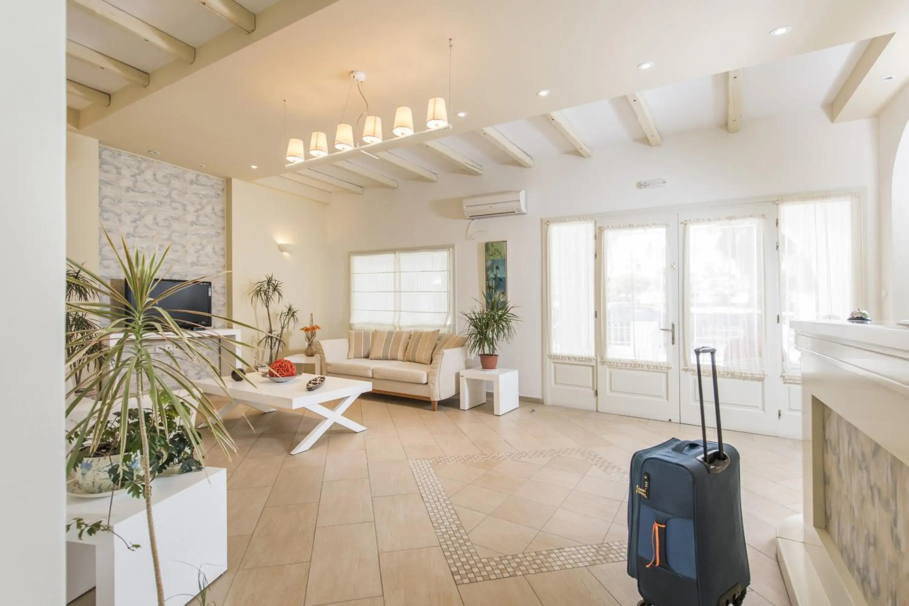 Lobby or reception in Nissos Thira Lobby or reception in Nissos Thira