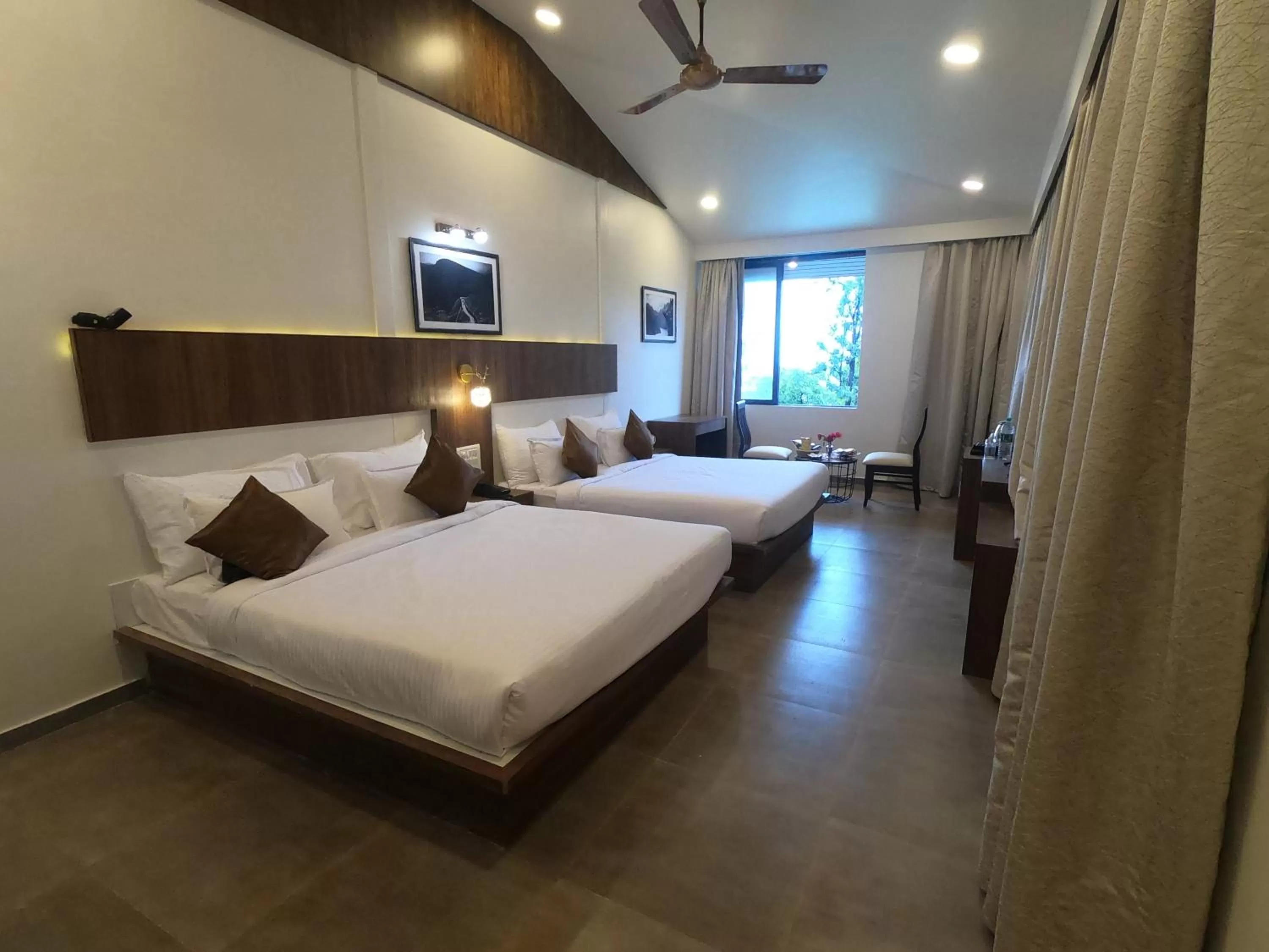 Bed in Jivanta Mahabaleshwar