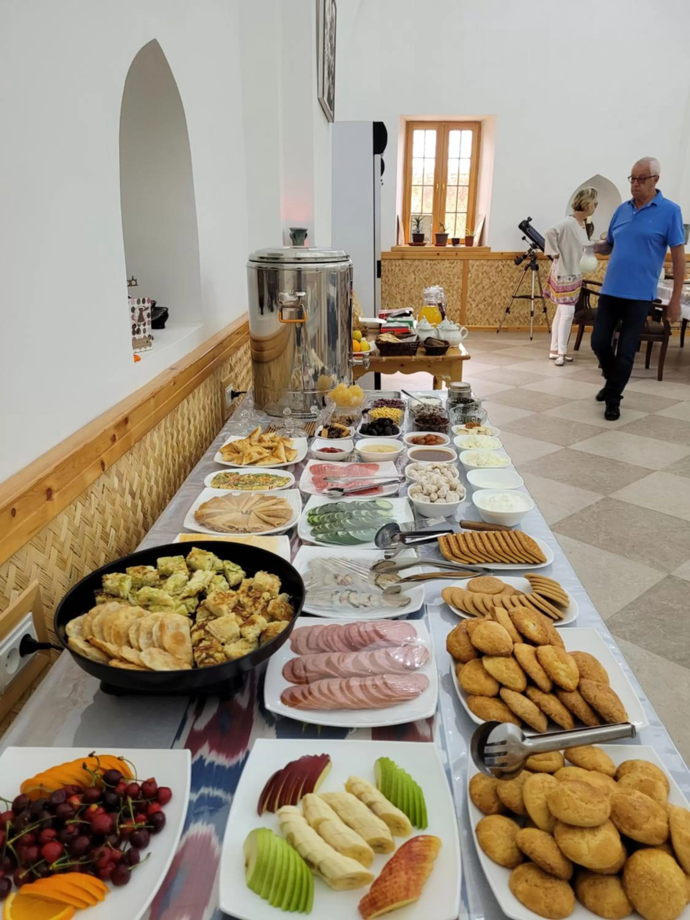 Restaurant/places to eat in madrasah Polvon-Qori boutique hotel XIX century