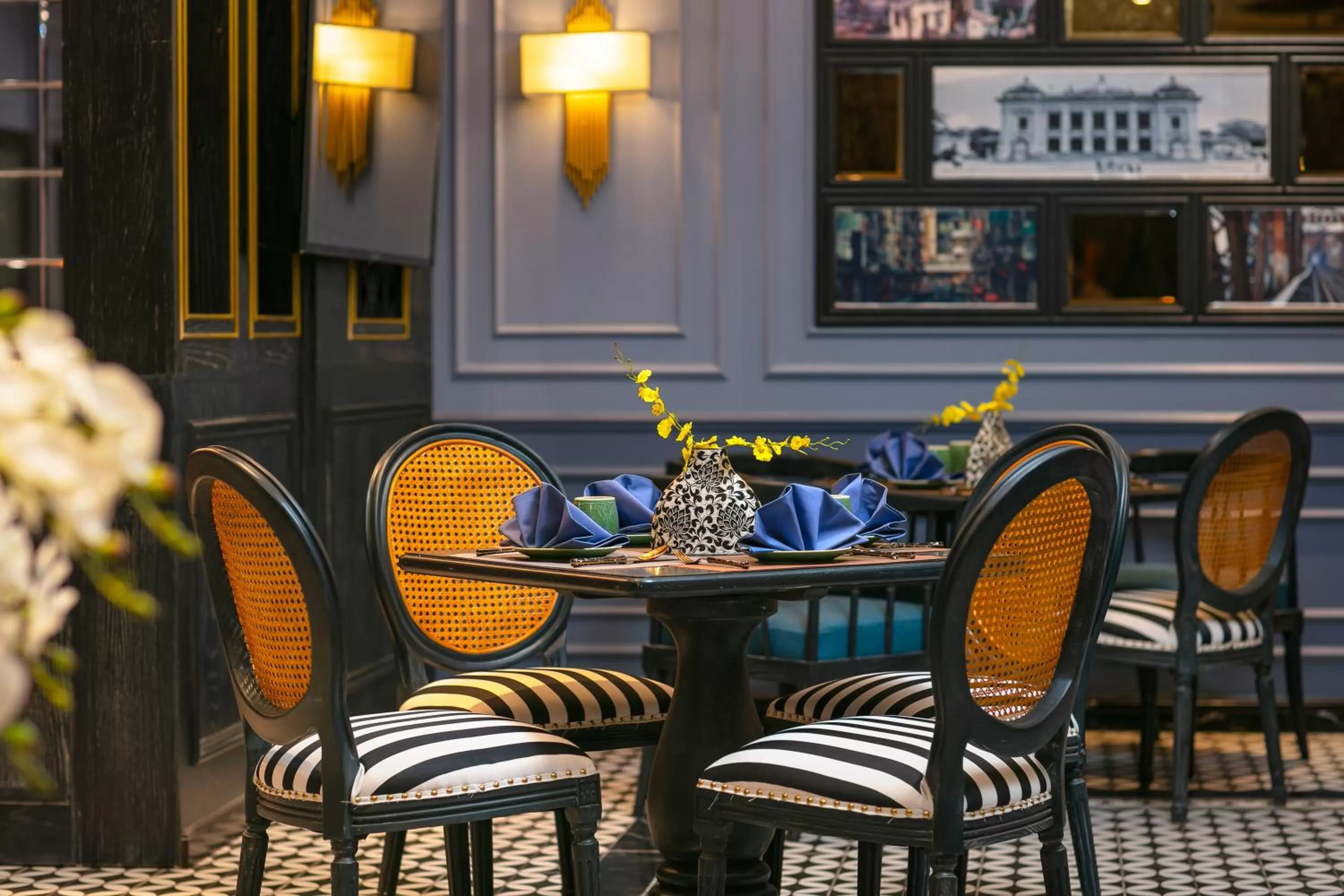 Restaurant/places to eat in The Secret HaLong