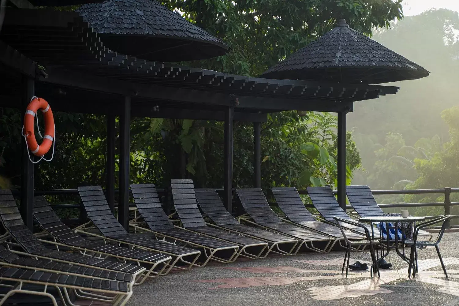 sunbed, Swimming Pool in Sabah Hotel