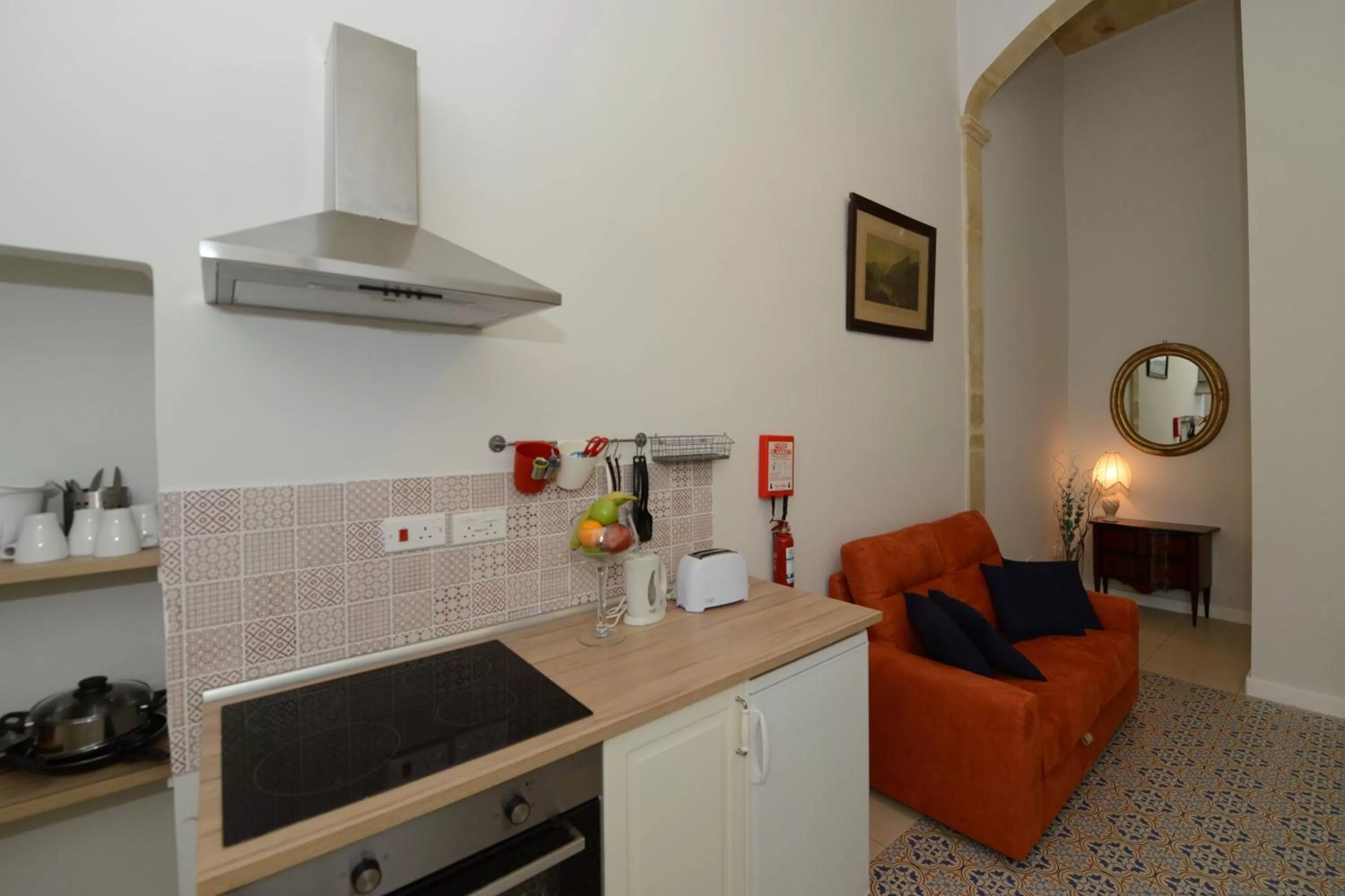 Kitchen or kitchenette in Paulos Valletta