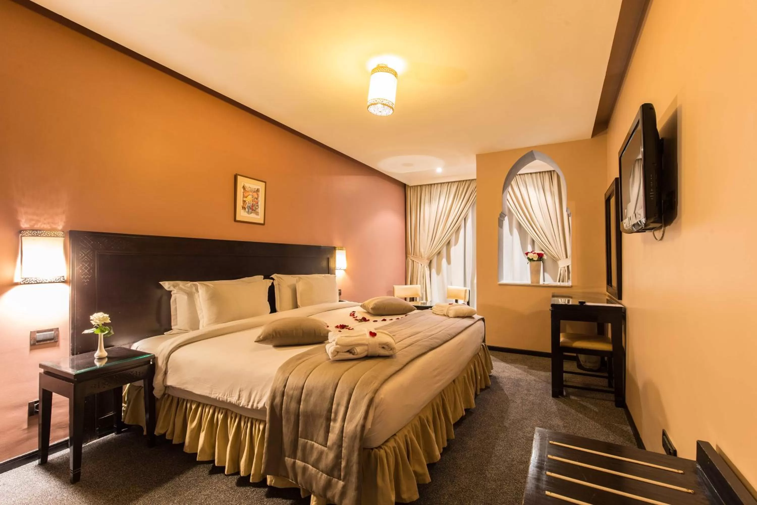 Photo of the whole room, Bed in Hotel Almas