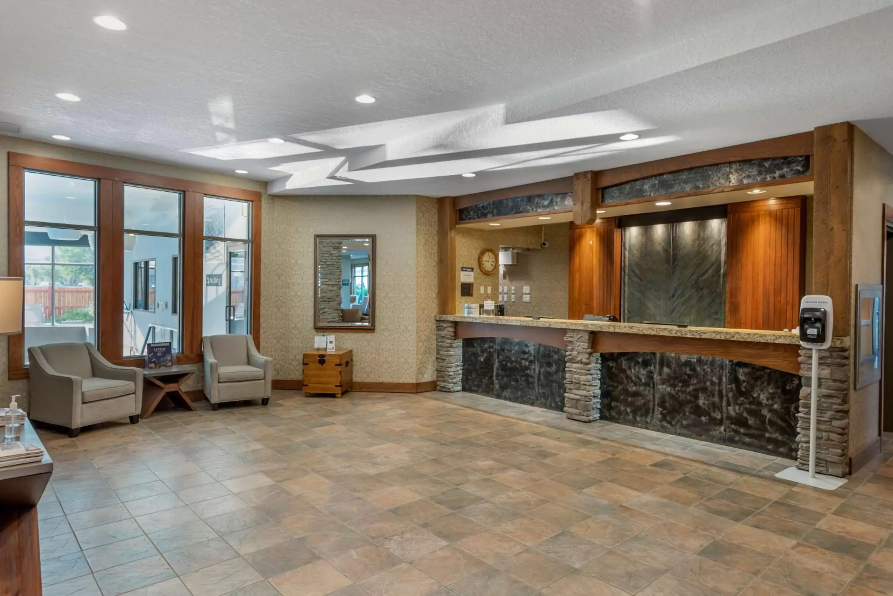 Lobby or reception, Lobby/Reception in Best Western Plus Fernie Mountain Lodge