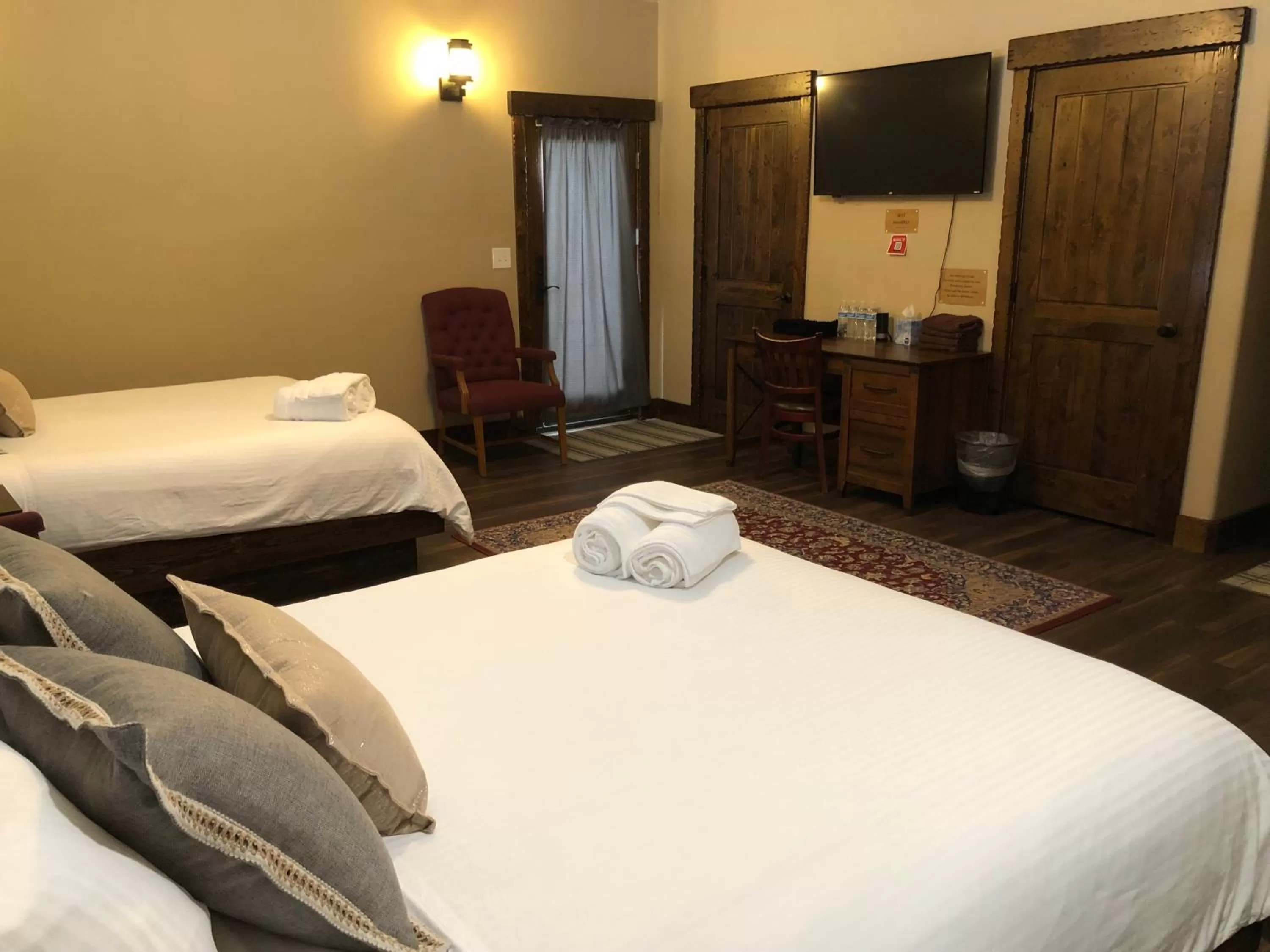 Deluxe Double Room with Bath in Zion Cliff Lodge