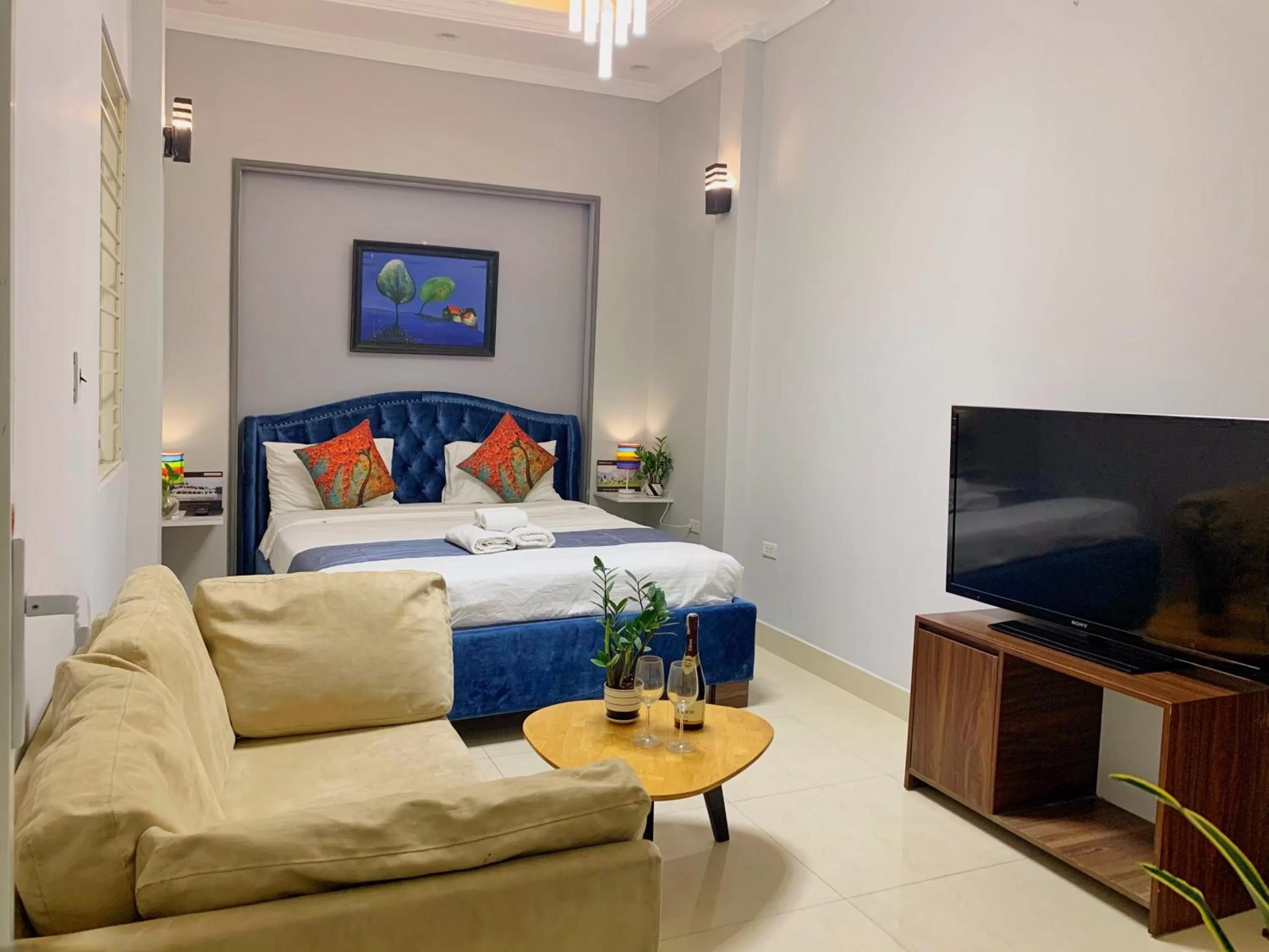 Communal lounge/ TV room in Miah Boutique Homestay