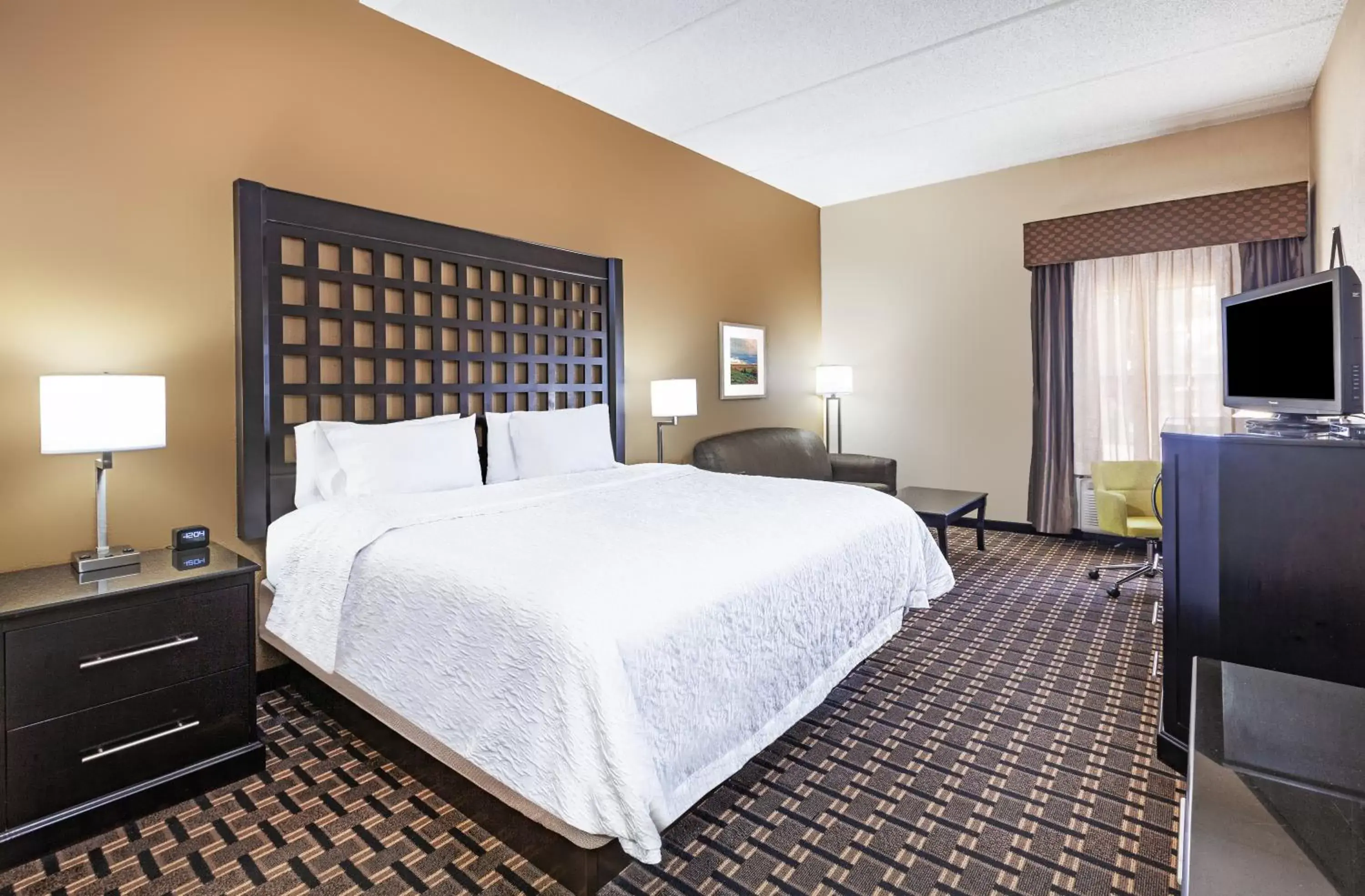 Bed in Comfort Inn Sherman Bed in Comfort Inn Sherman