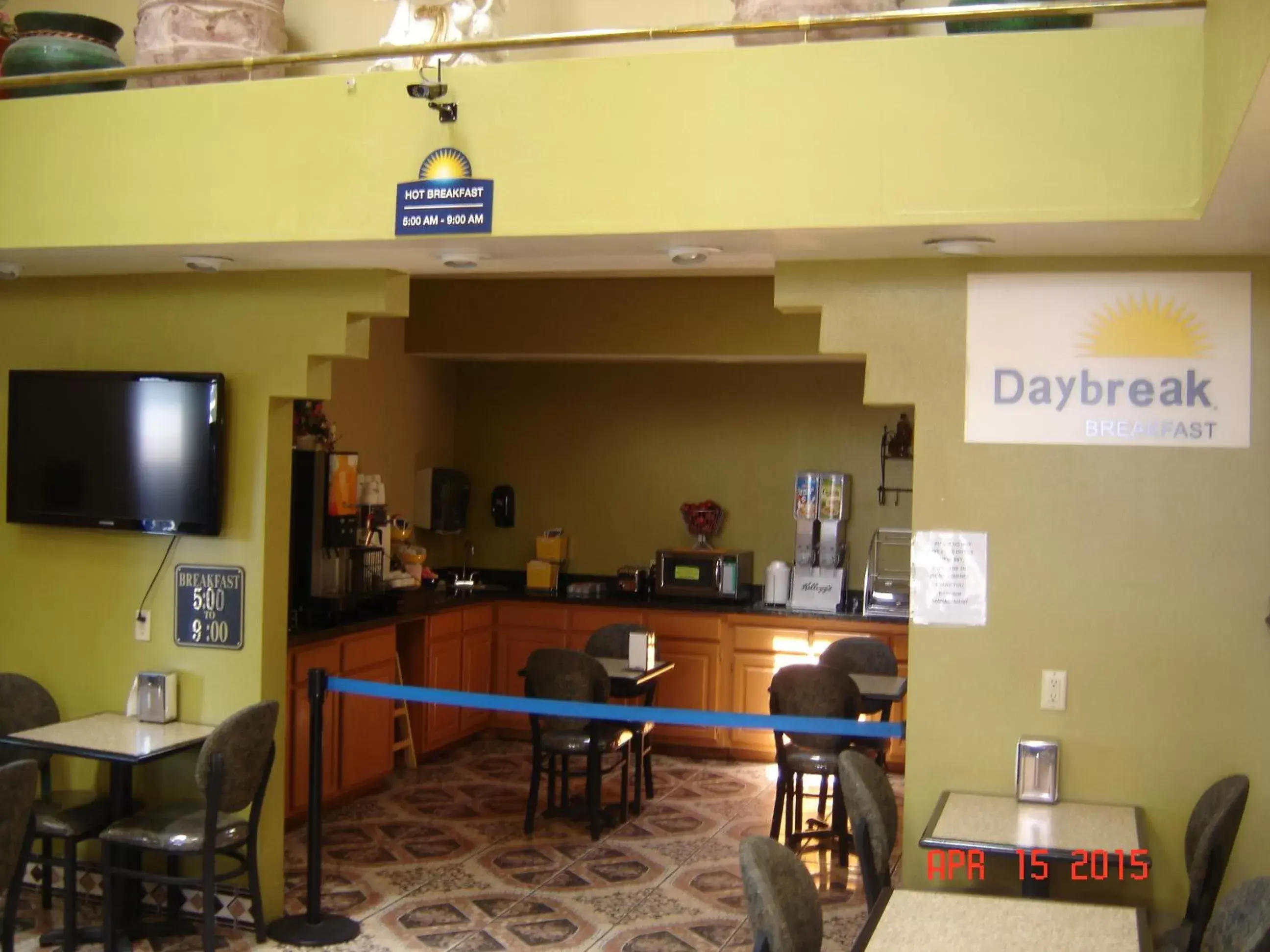 Restaurant/places to eat in Days Inn by Wyndham Carlsbad