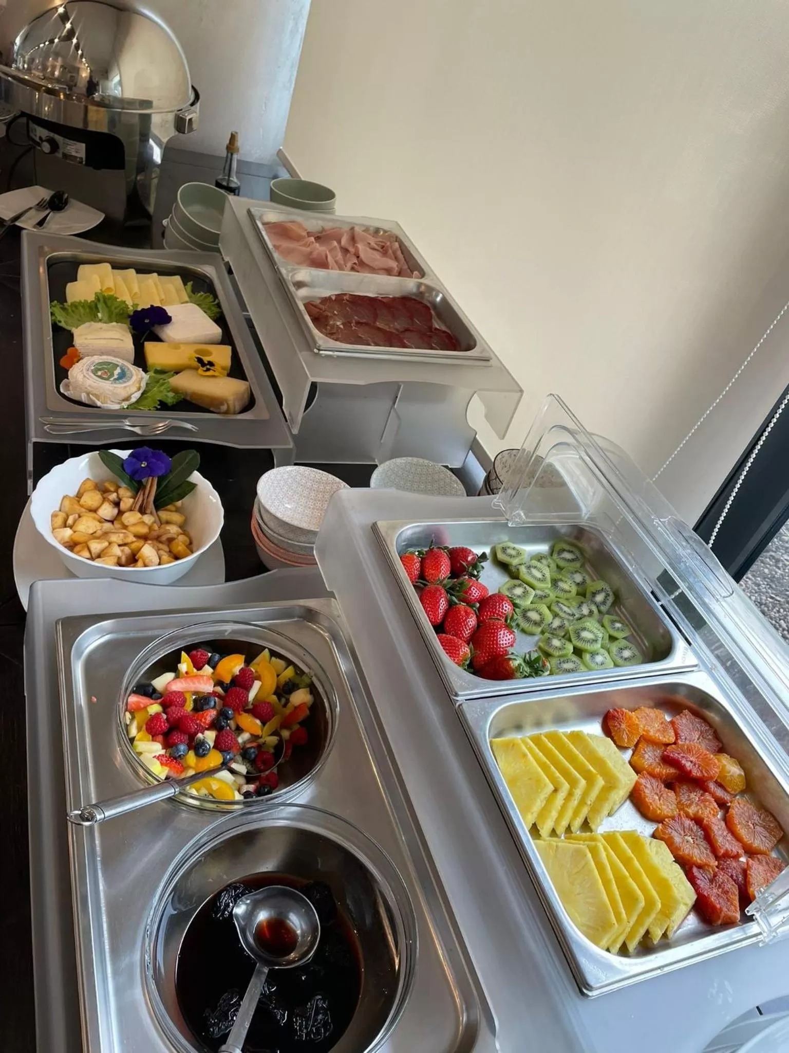 Breakfast in Hotel Lis