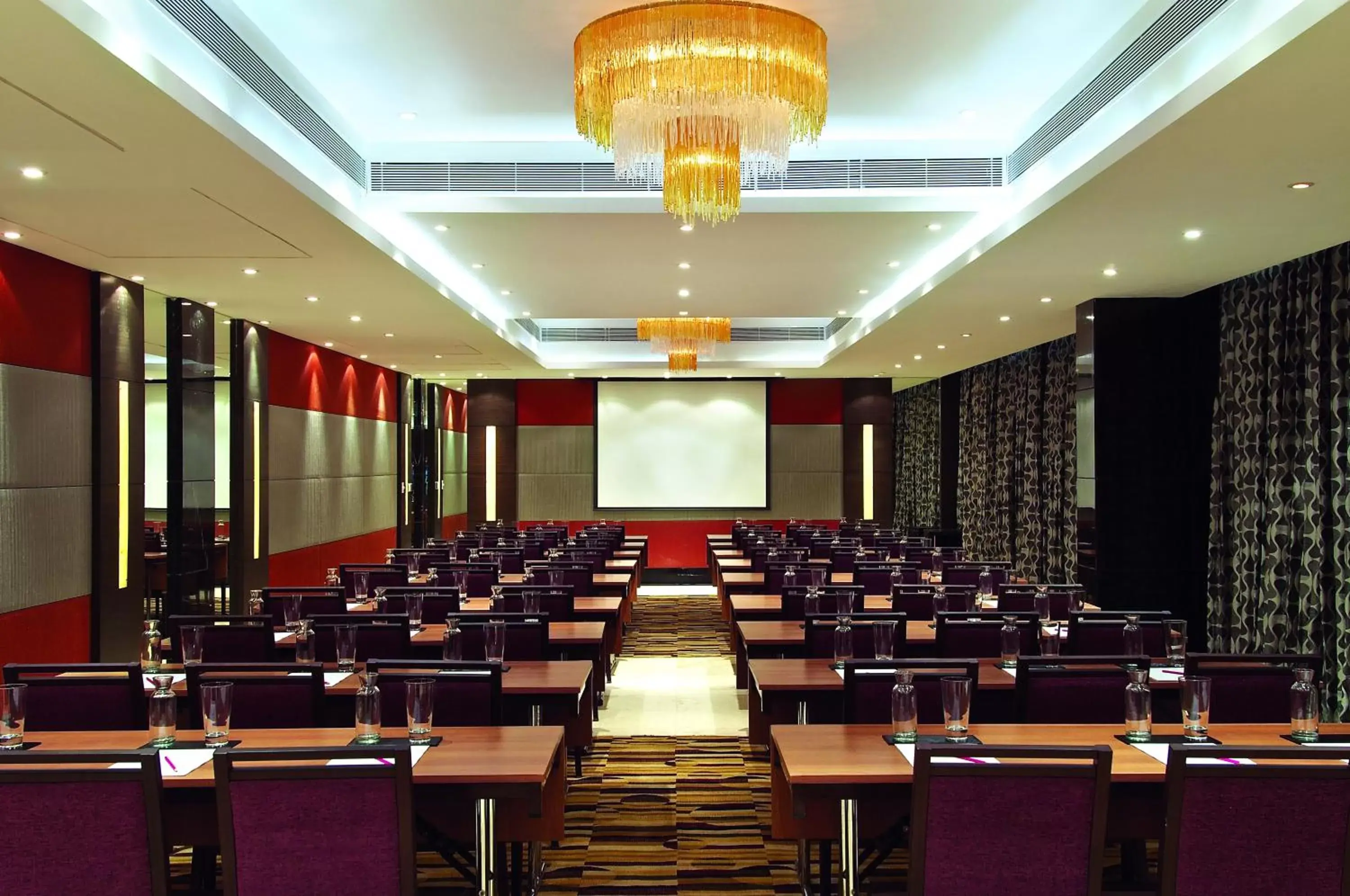 Meeting/conference room in Vivanta Hyderabad, Begumpet