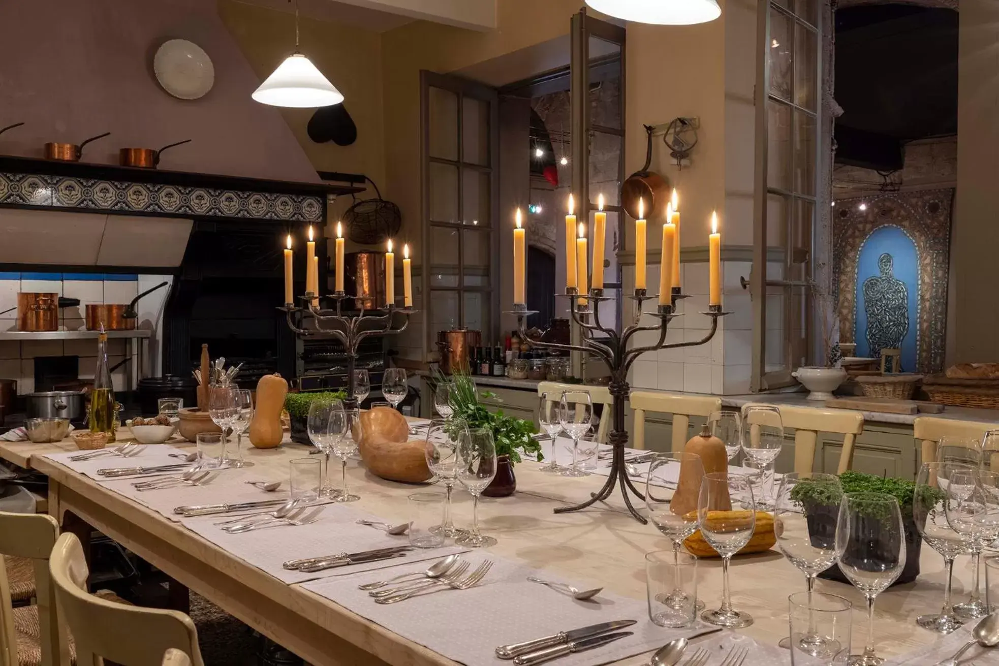 Restaurant/places to eat in La Mirande Restaurant/places to eat in La Mirande