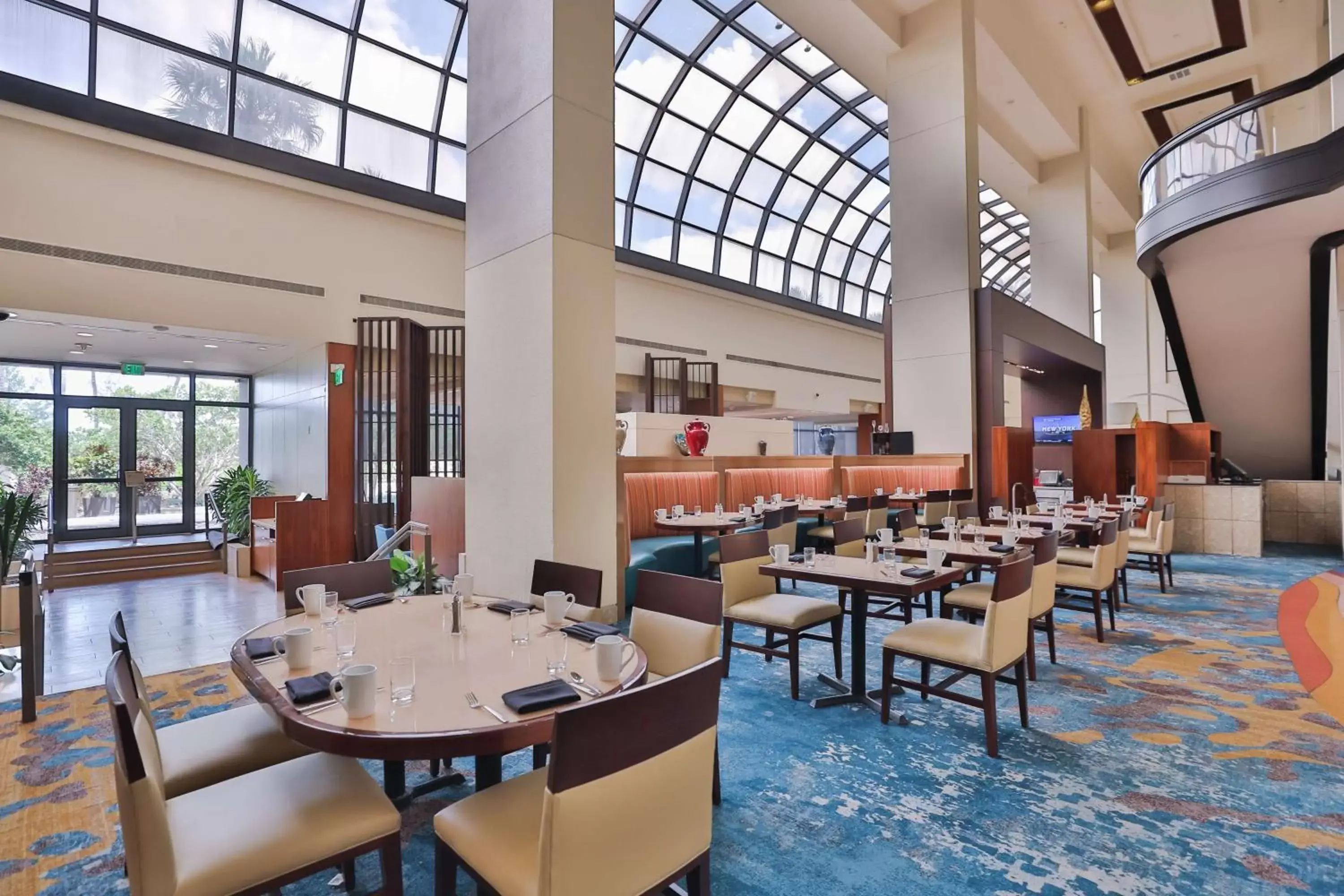 Breakfast, Restaurant/Places to Eat in Hilton Miami Airport Blue Lagoon