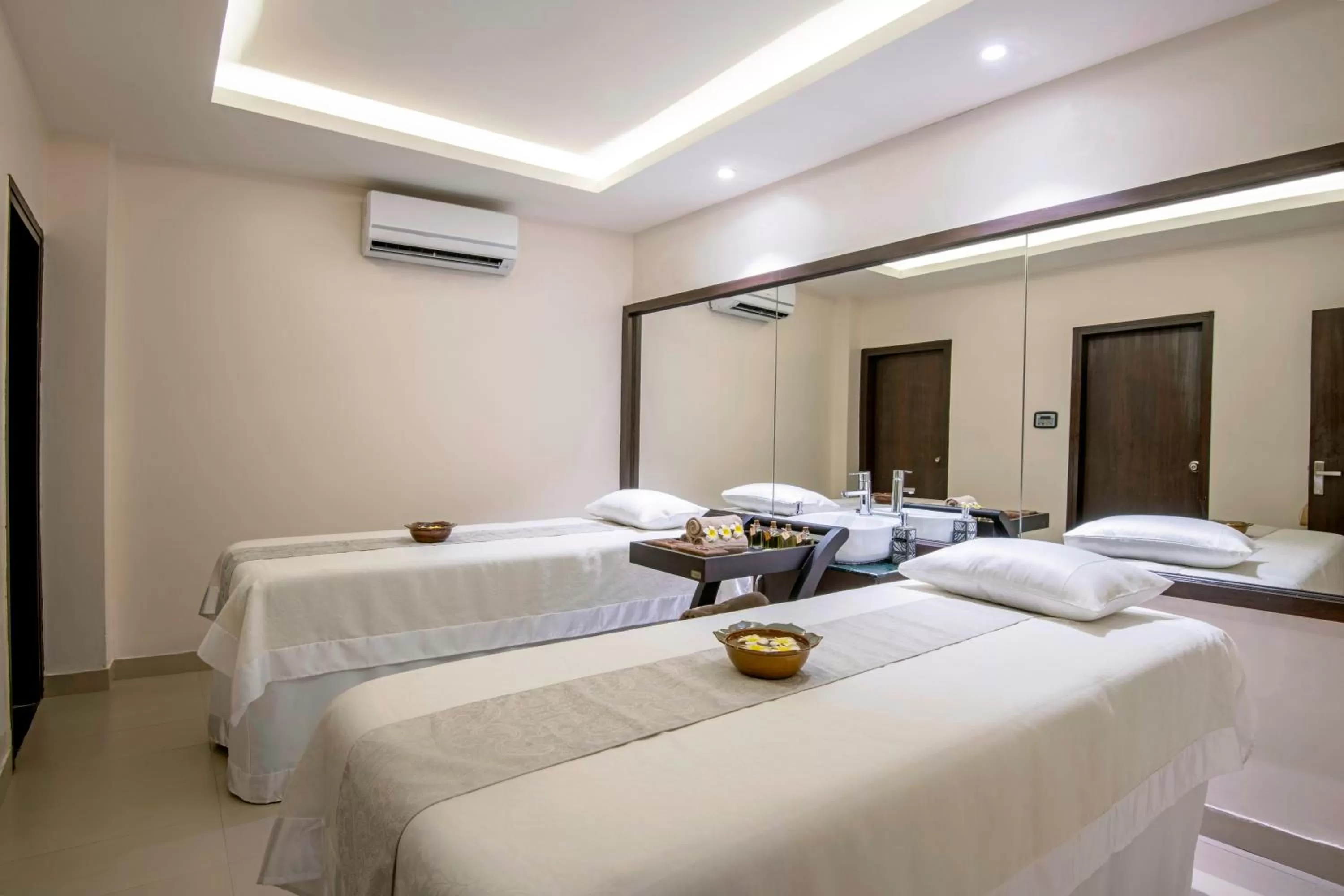 Spa and wellness centre/facilities, Bed in Lemon Tree Premier, Rishikesh