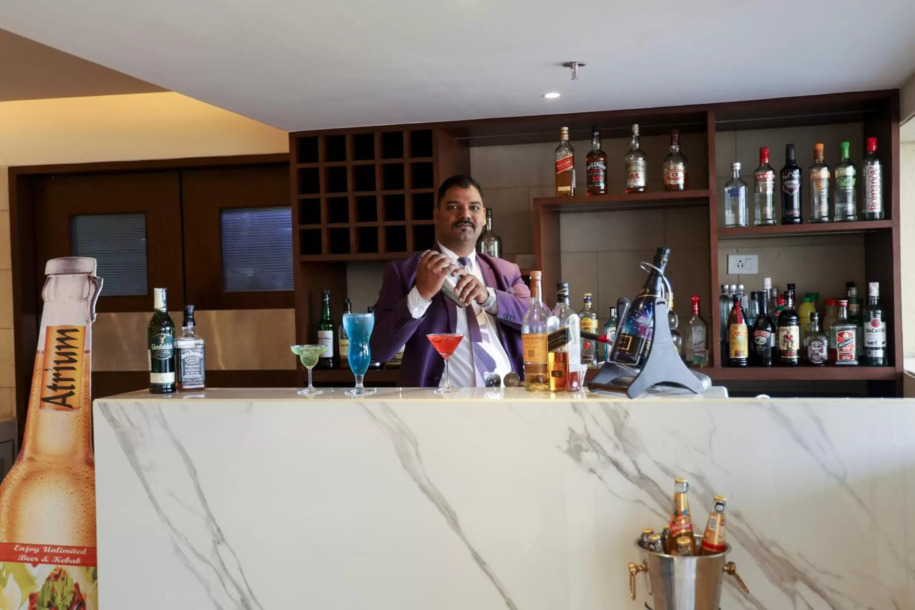 Lounge or bar in Royal Orchid Golden Suites Pune