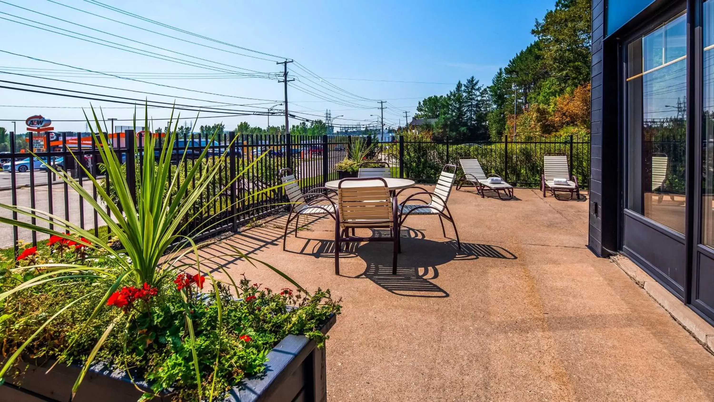 Patio in Best Western Plus Mont-Laurier