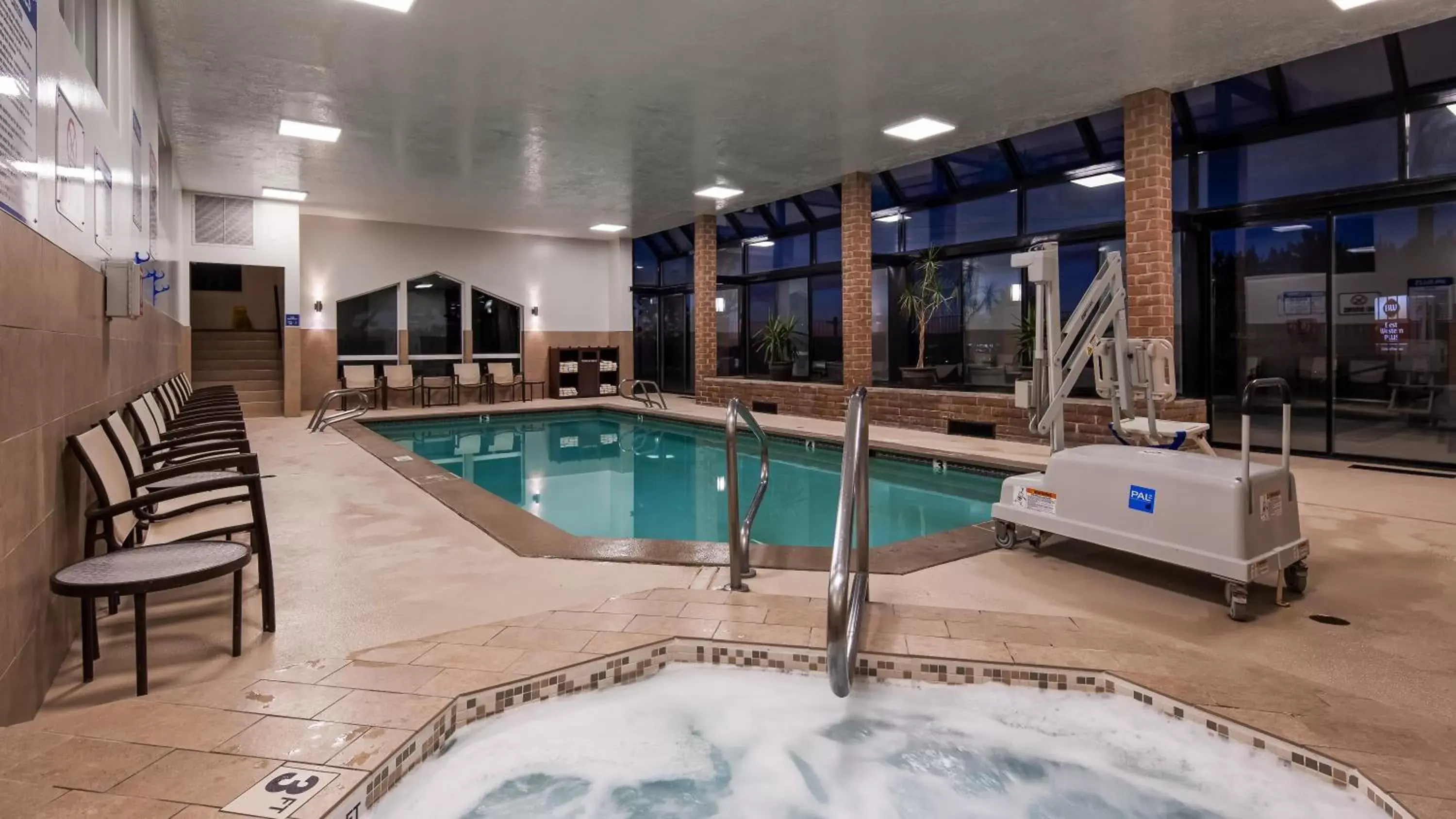 Spa and wellness centre/facilities, Swimming Pool in Best Western PLUS Cotton Tree Inn